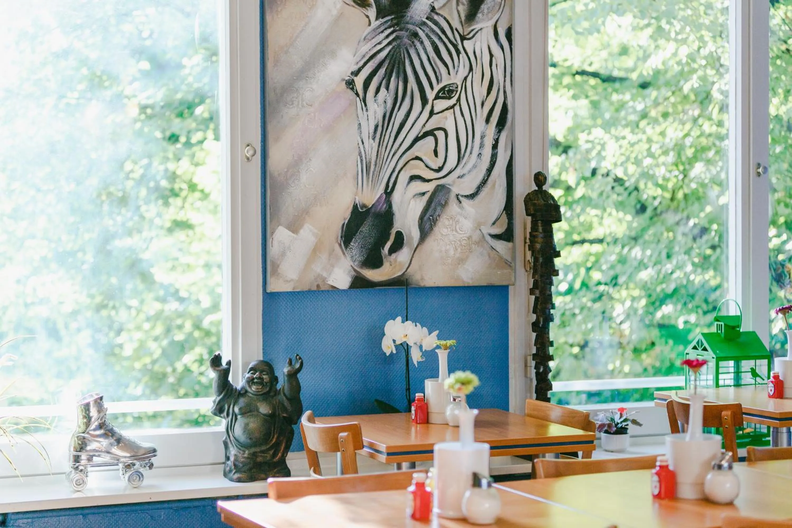 Restaurant/places to eat in Hotel Ambiente Berlin City