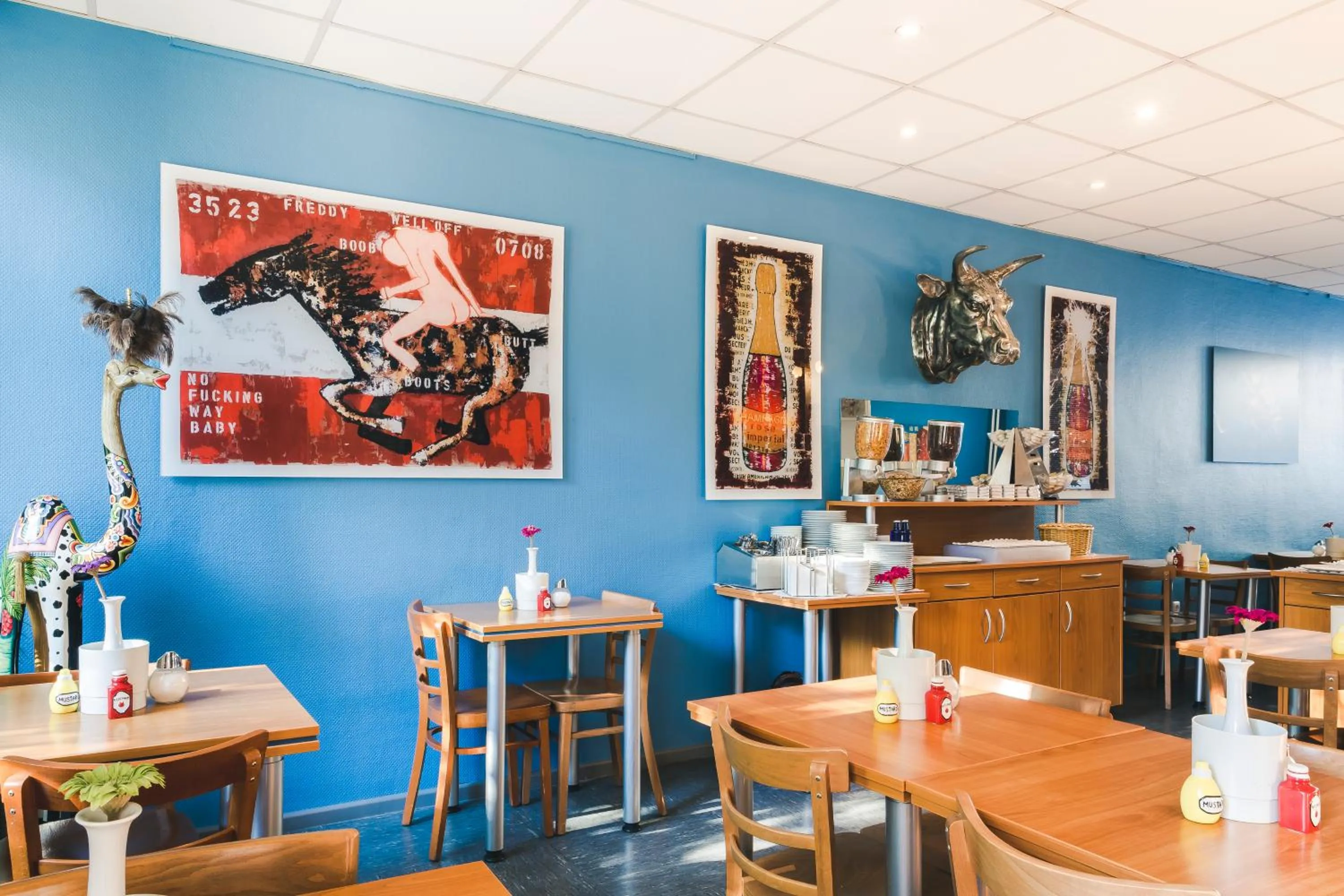 Restaurant/places to eat in Hotel Ambiente Berlin City