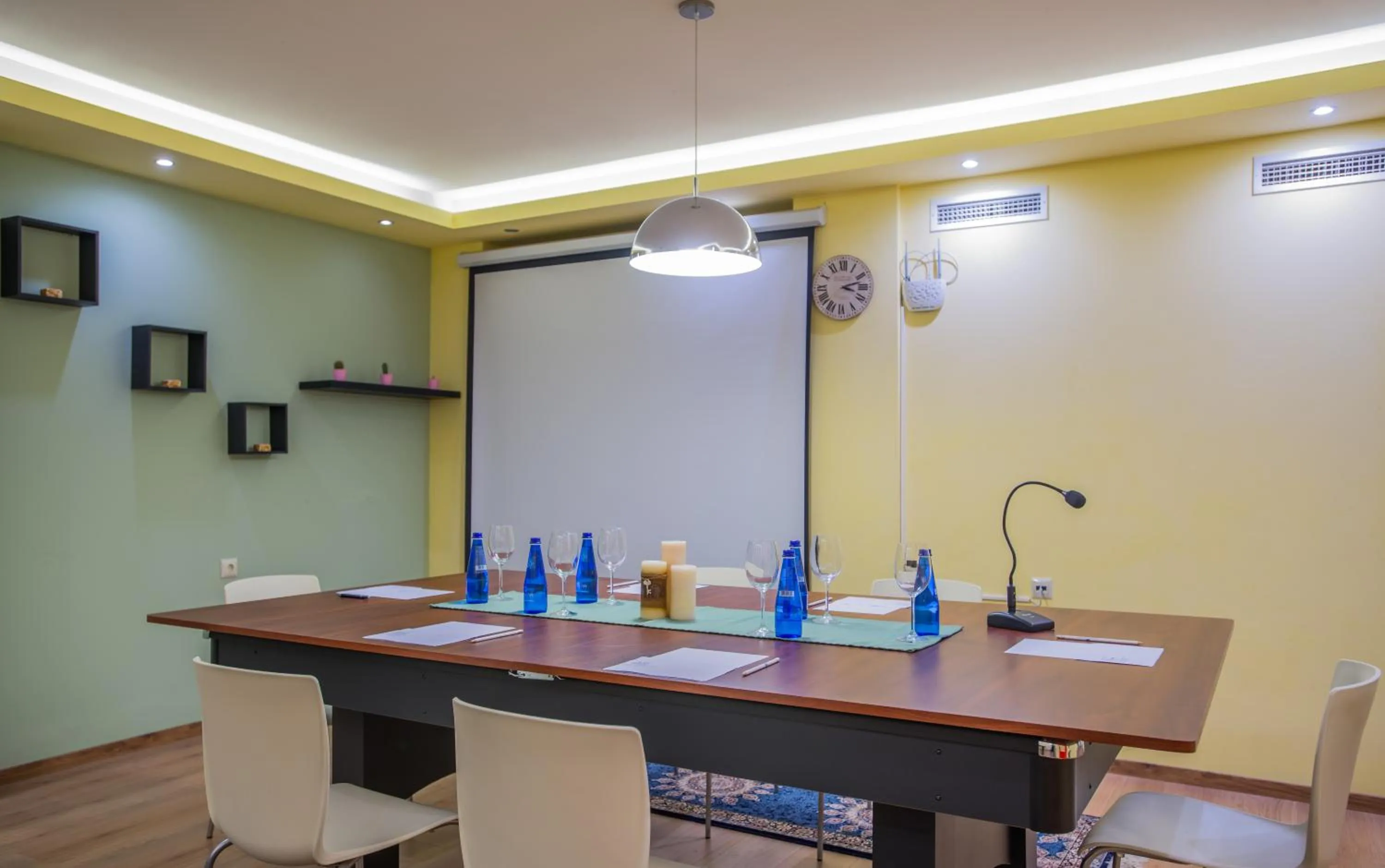 Meeting/conference room in Pirrion Wellness Boutique Hotel