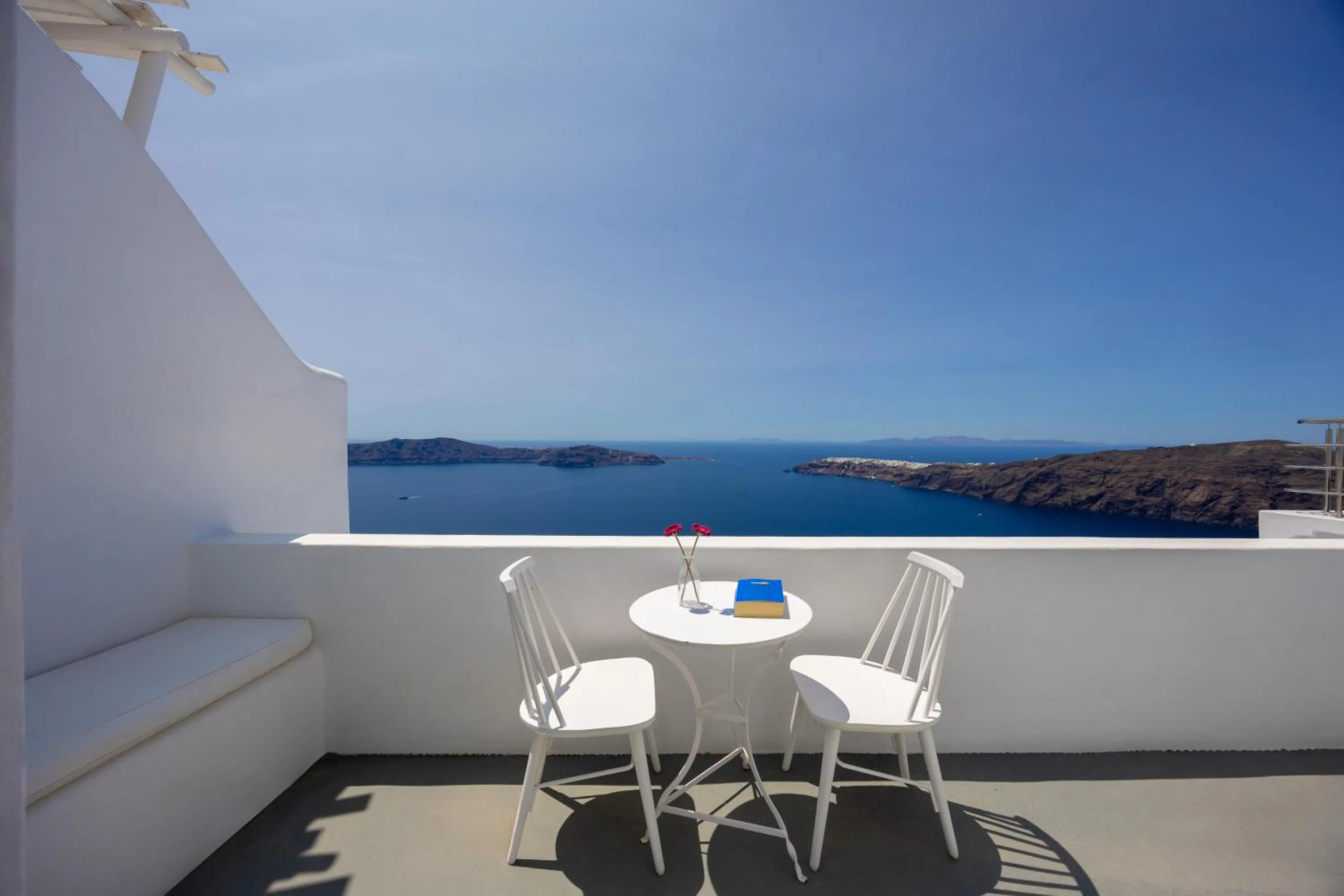 Patio in Ilioperato Hotel