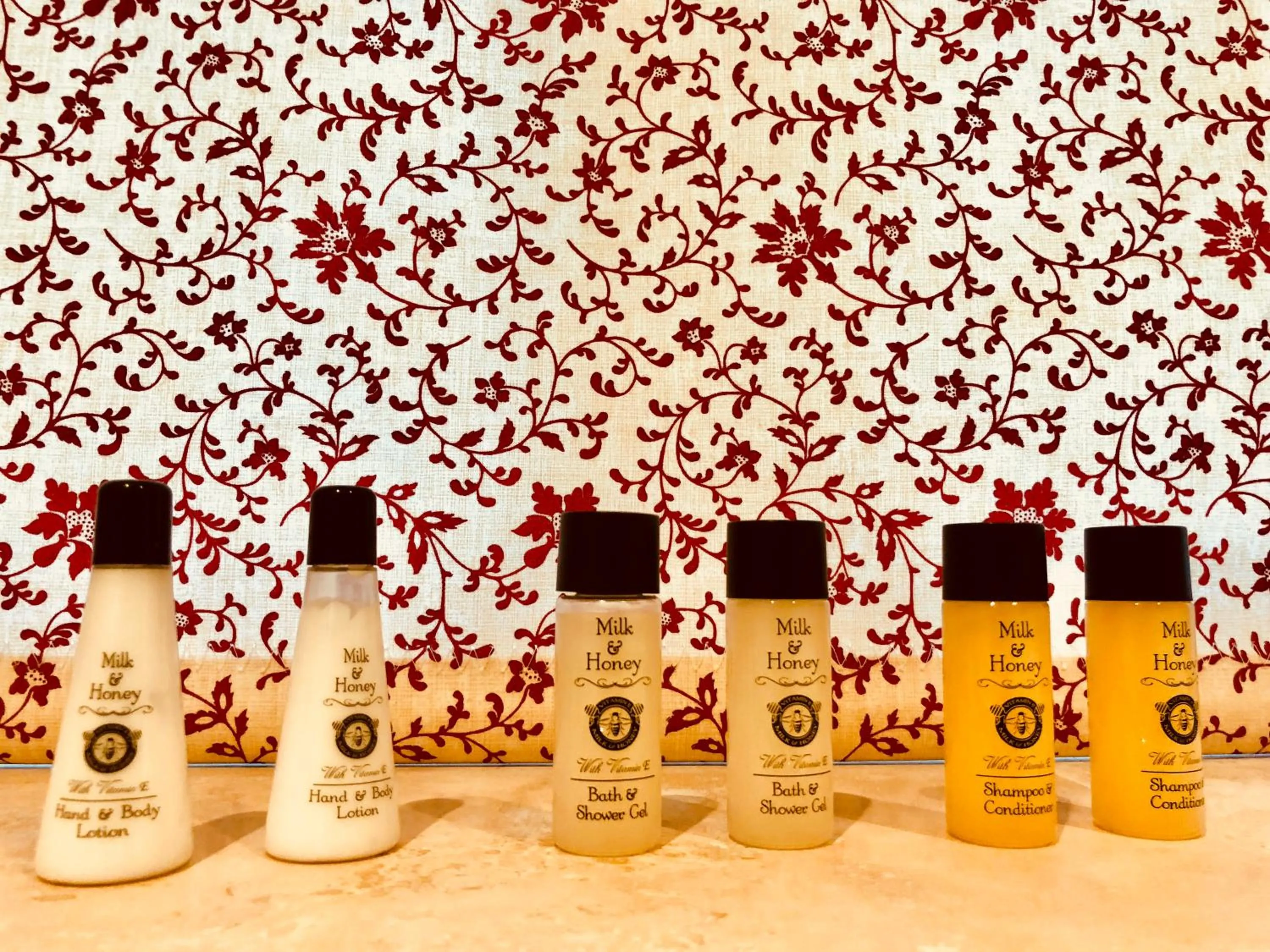 Property building in The Dorset Arms Pub & Cottage Rooms