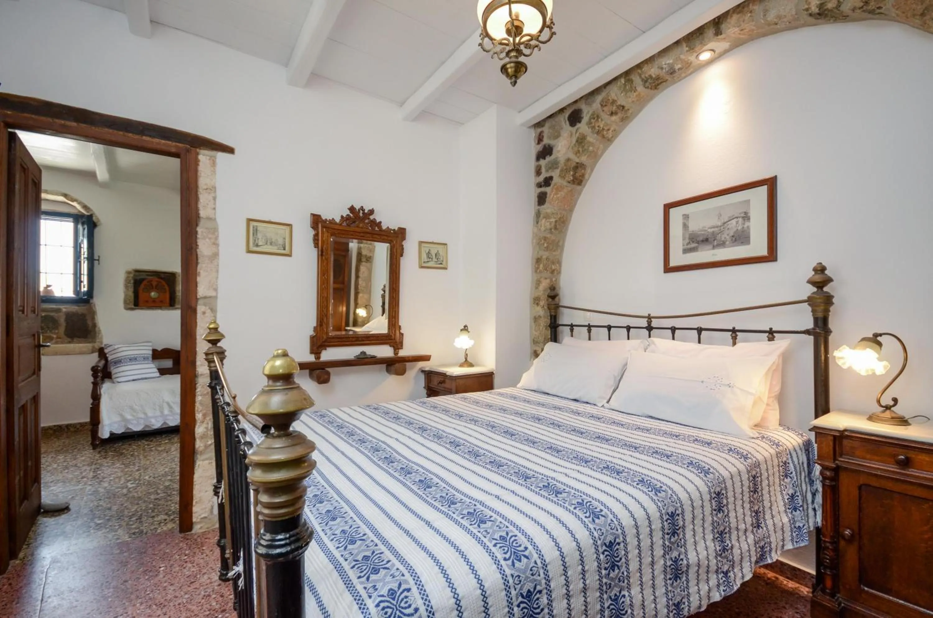 Bedroom, Bed in Venetiko Apartments