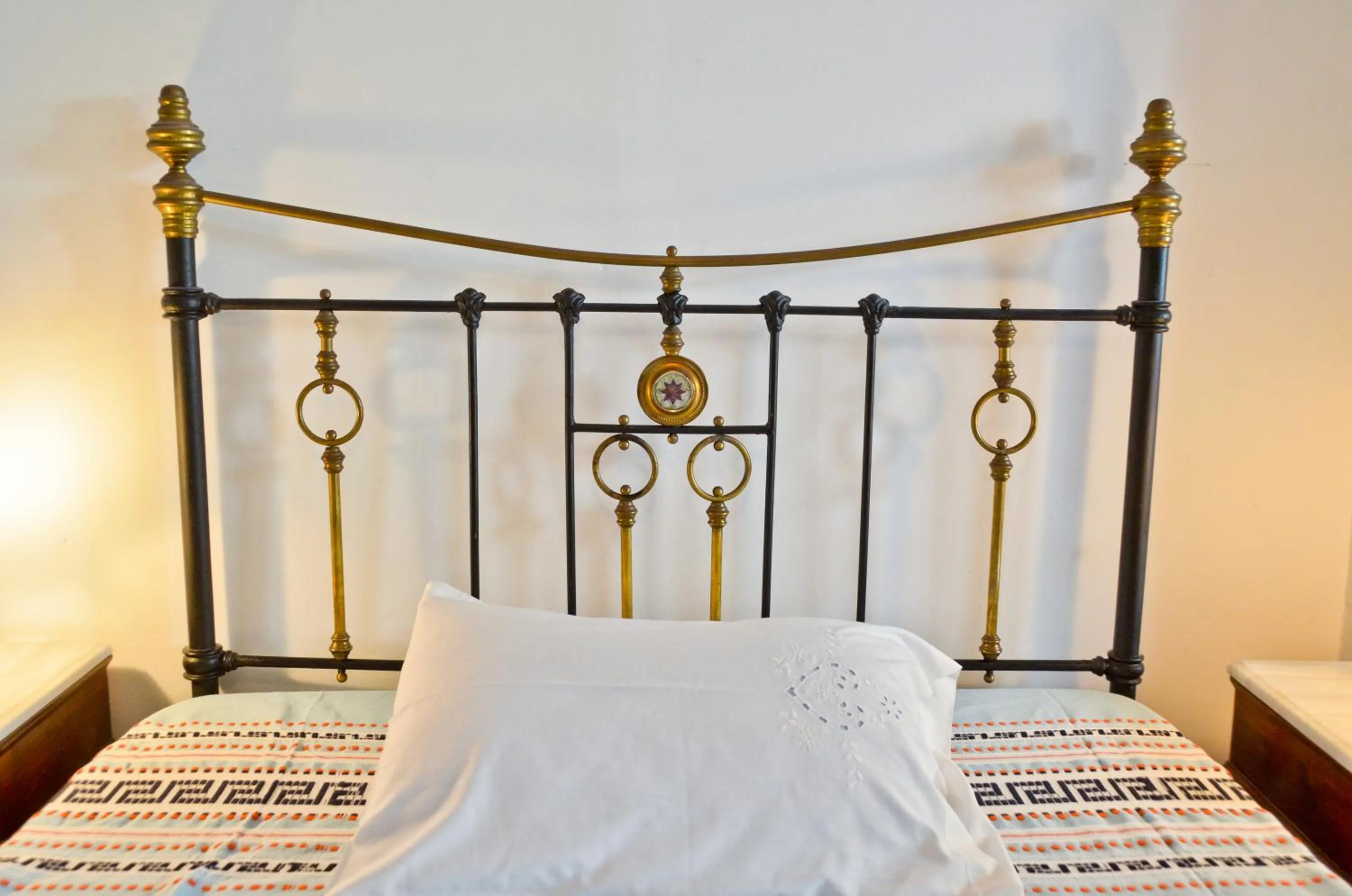 Bed in Venetiko Apartments