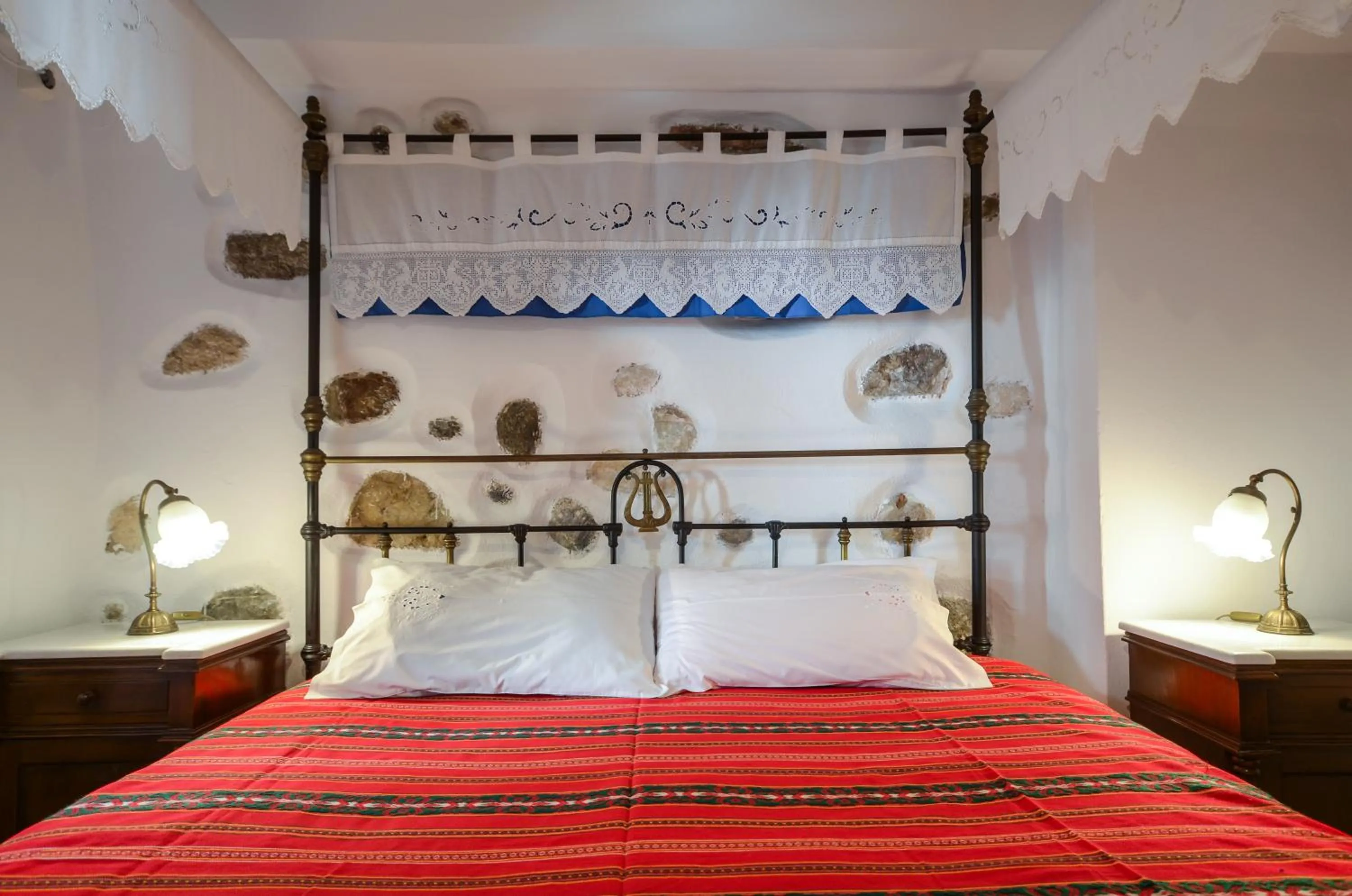 Bed in Venetiko Apartments