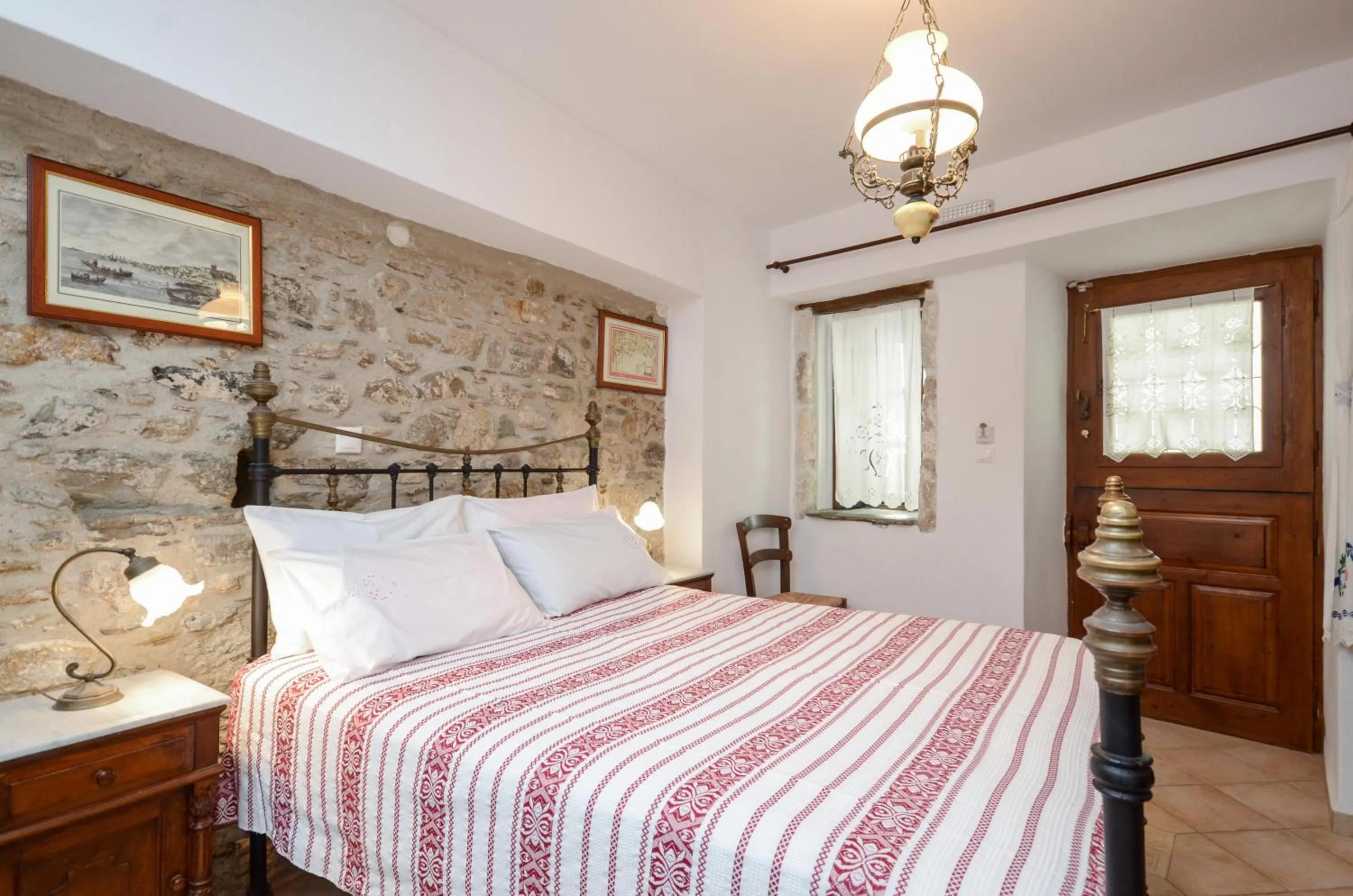 Bedroom, Bed in Venetiko Apartments