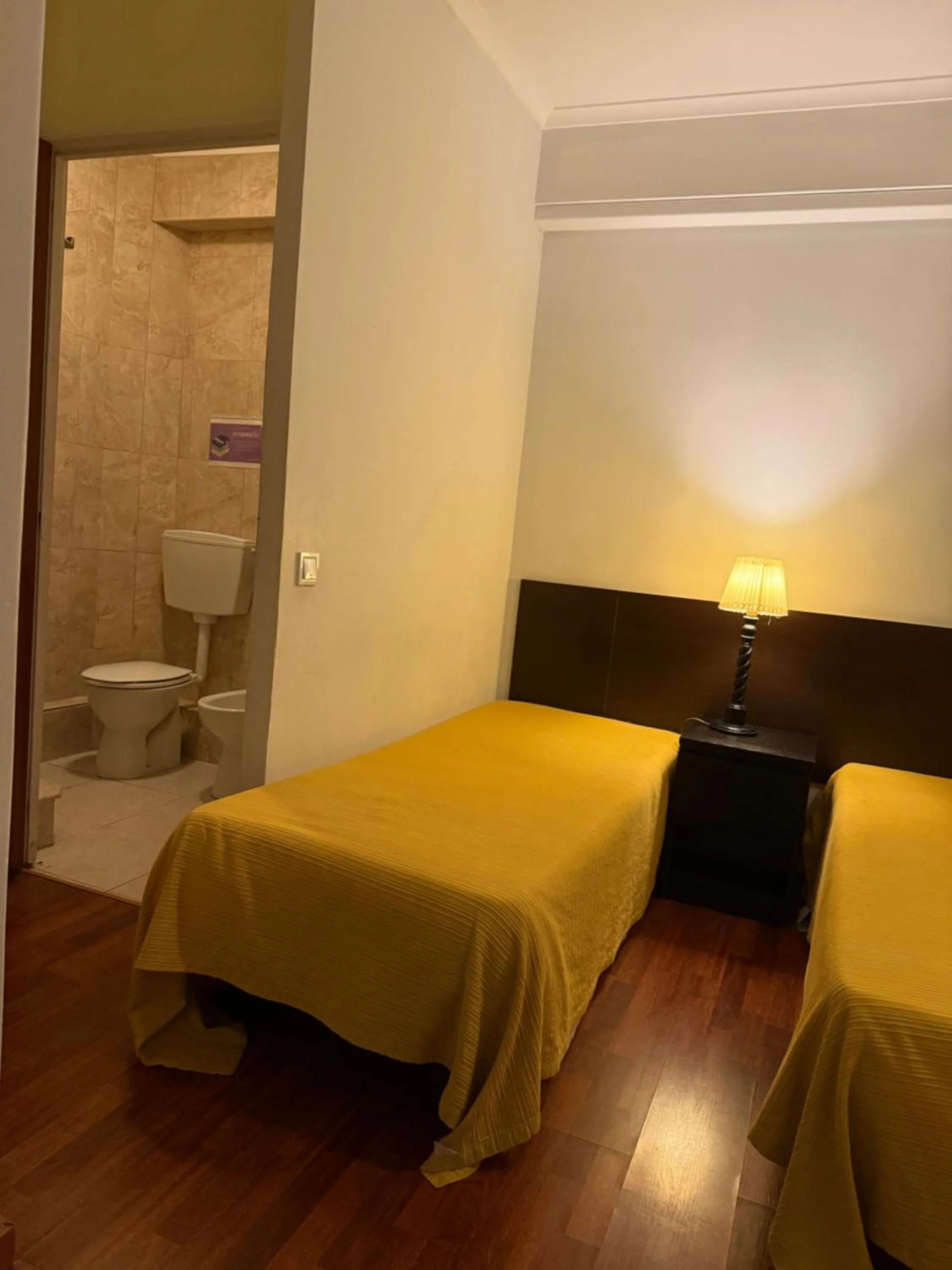 Bathroom, Bed in A Ponte Marques de Pombal