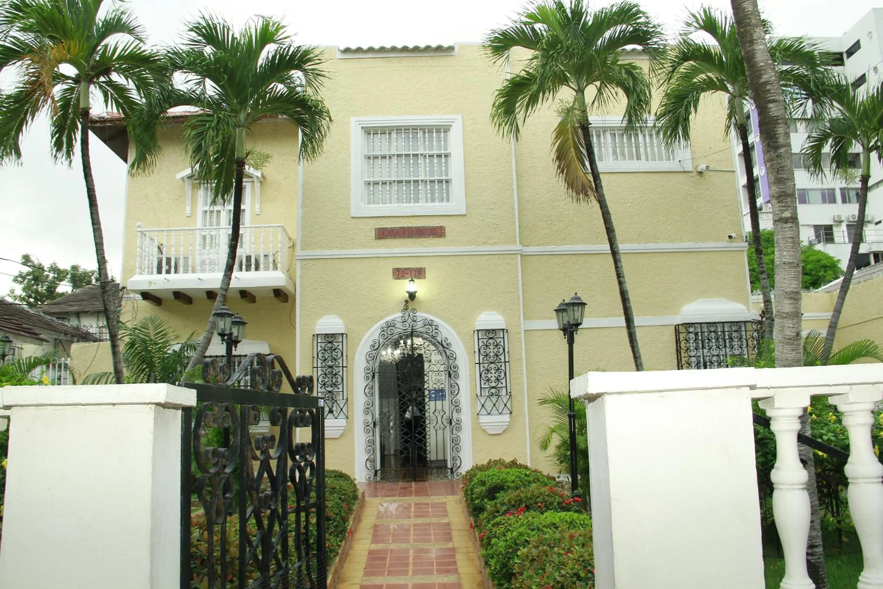 Facade/entrance in Hotel Casa Colonial