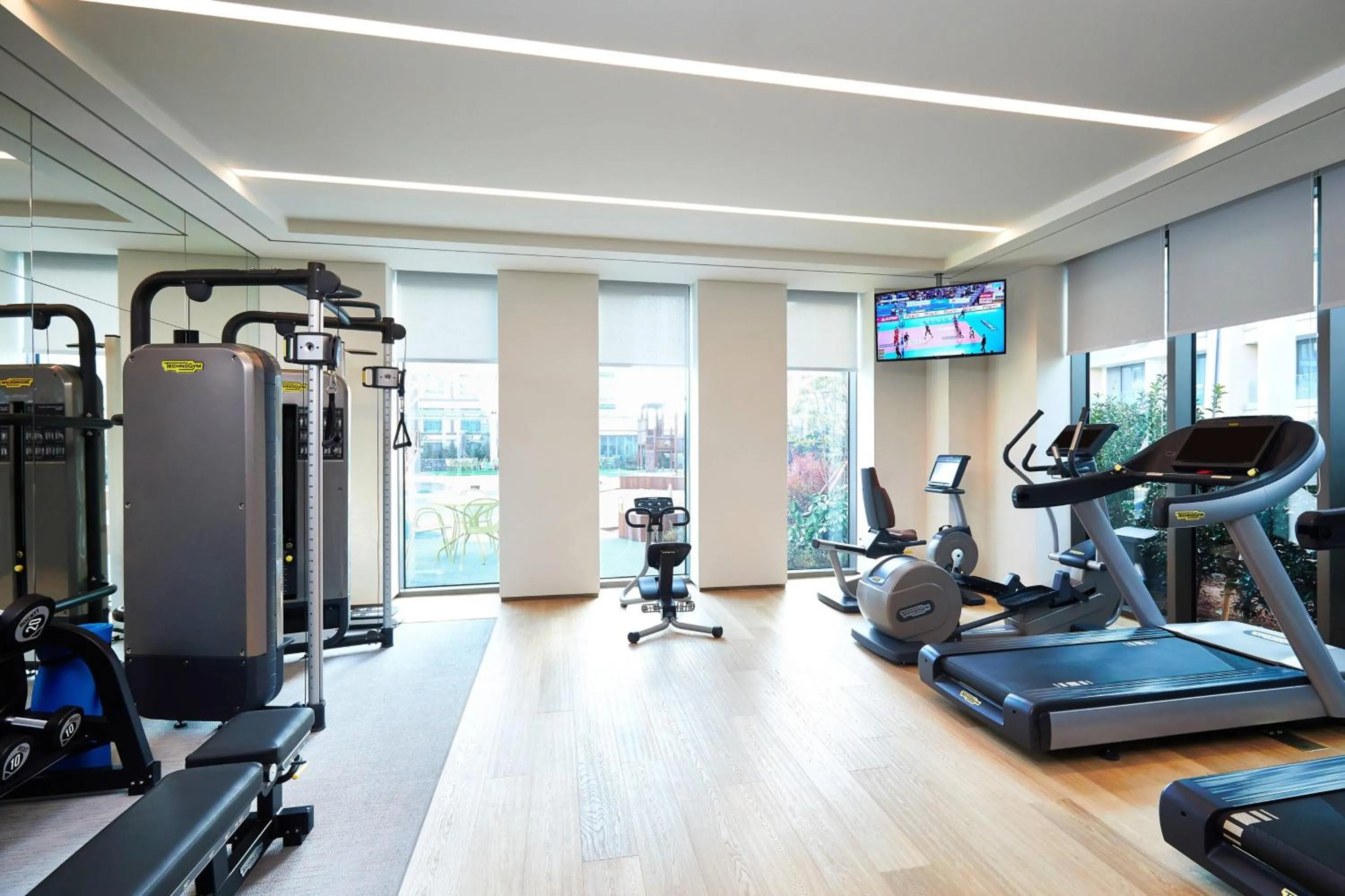 Fitness centre/facilities in Marriott Jeju Shinhwa World Hotel