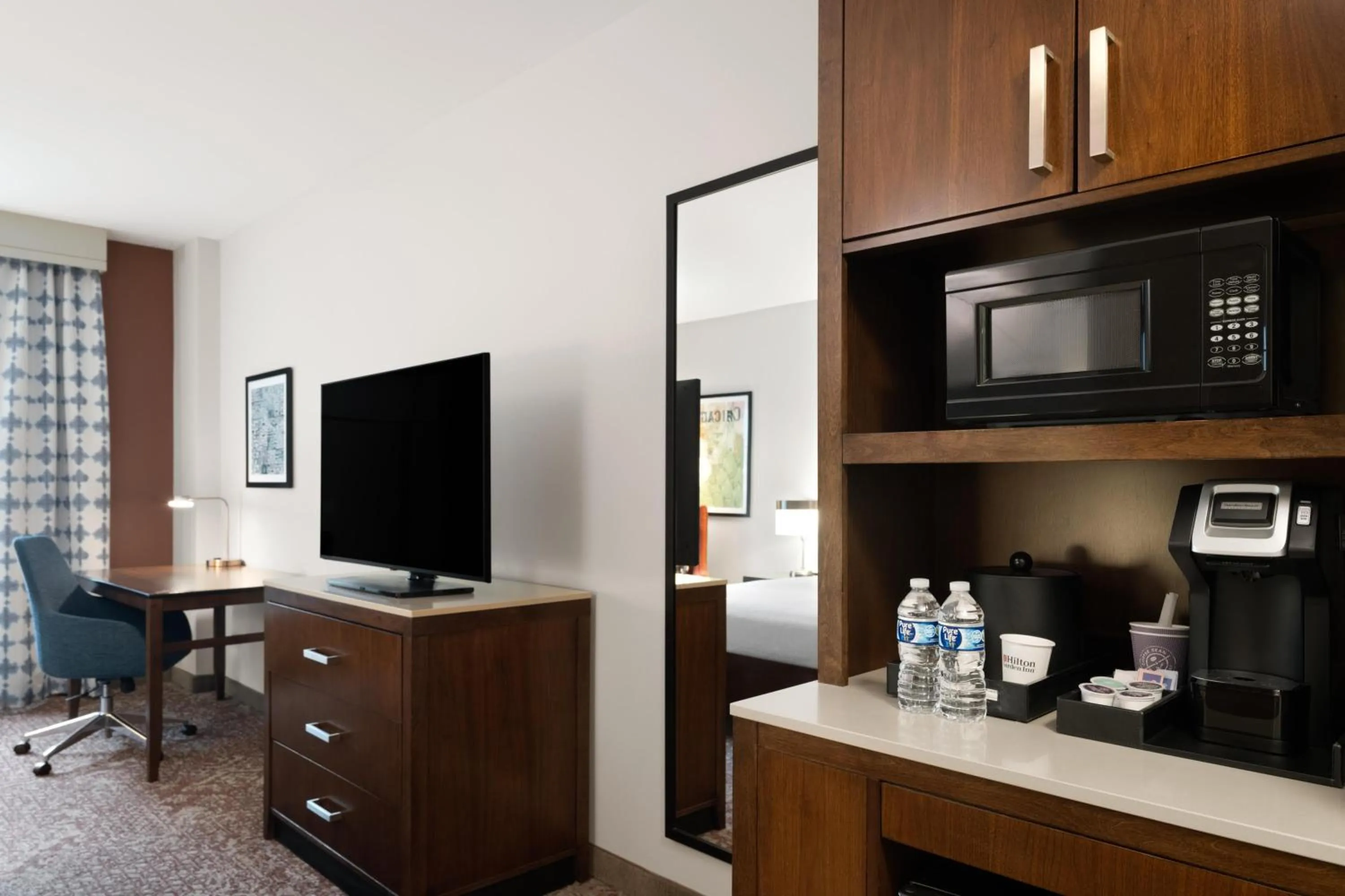 Bedroom in Hilton Garden Inn Chicago Downtown/Magnificent Mile