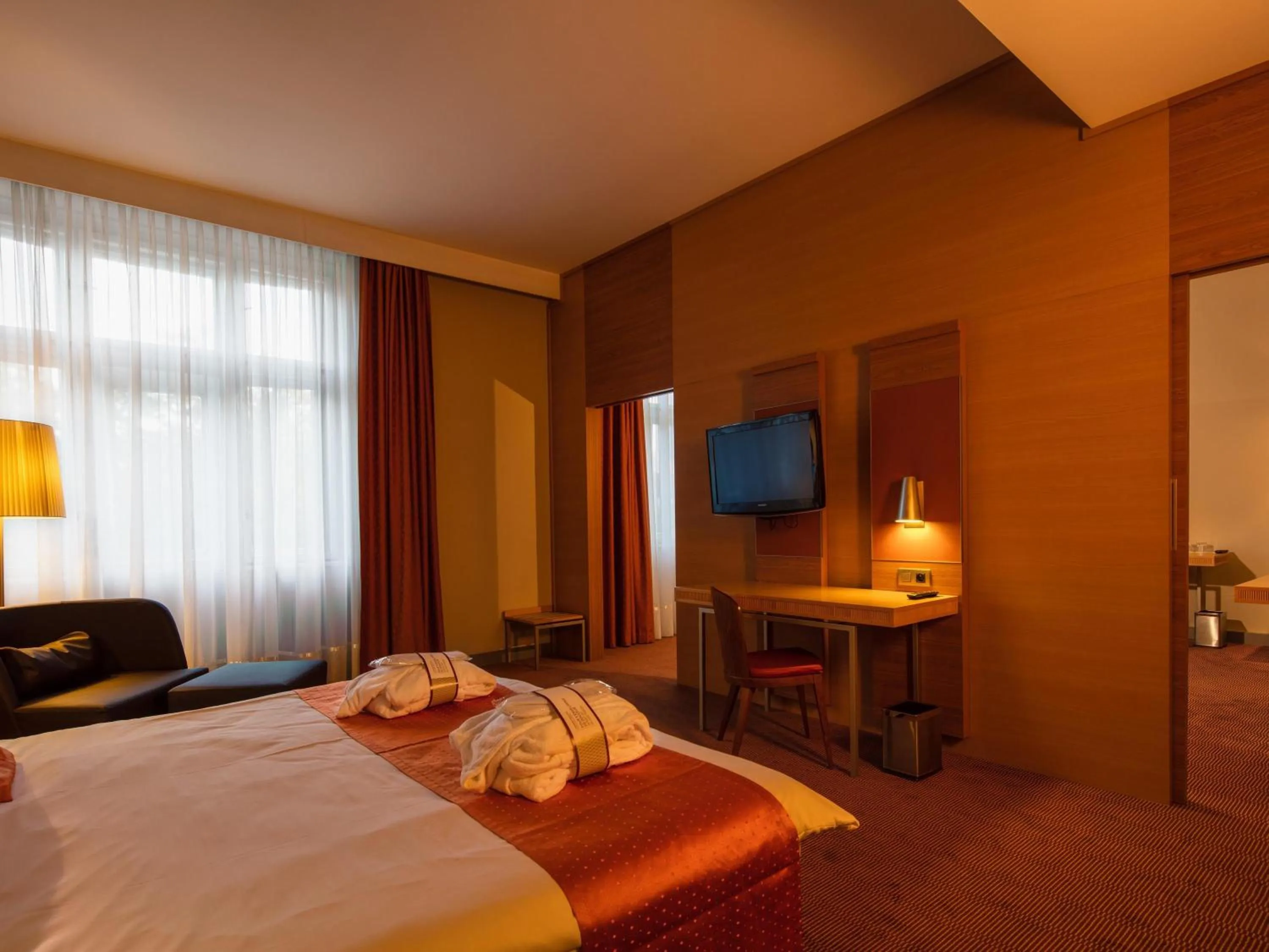 Bedroom, Bed in Mercure Ostrava Center