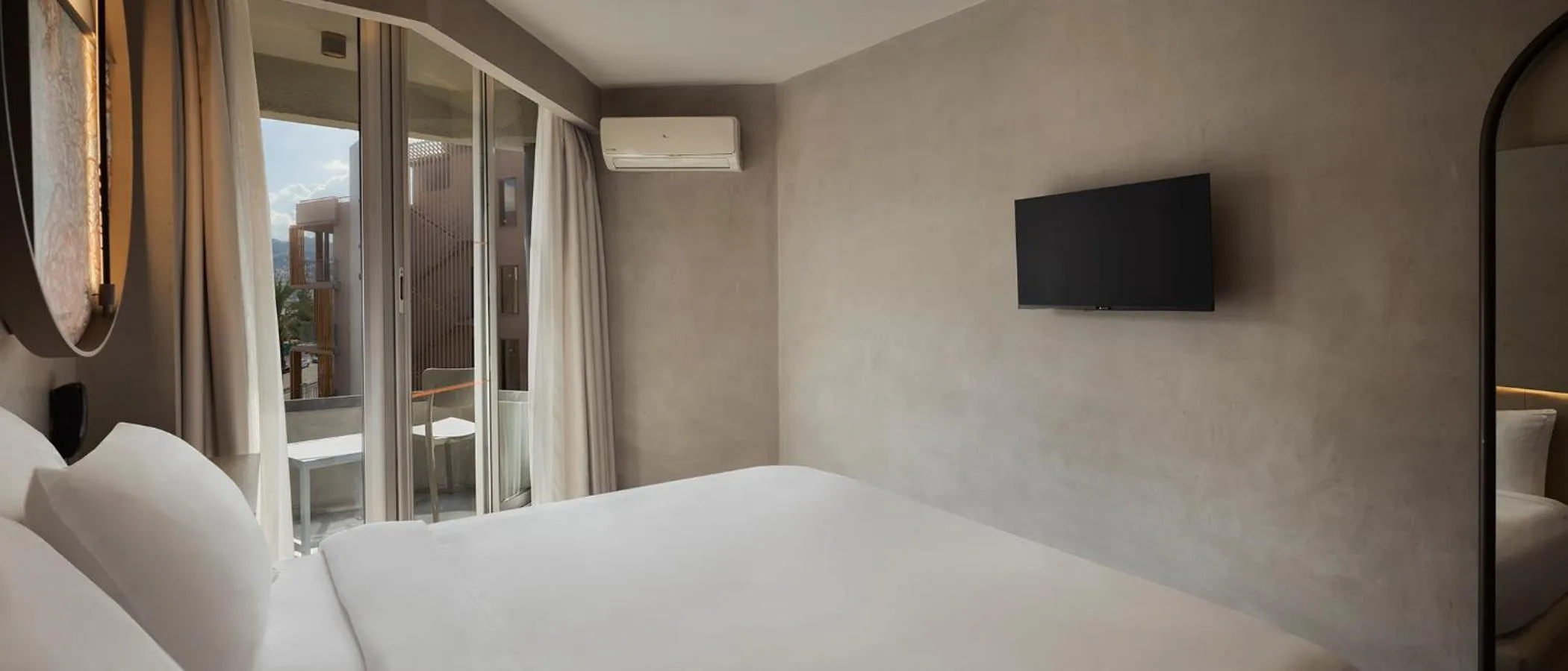 Photo of the whole room, Bed in Büyük Hotel