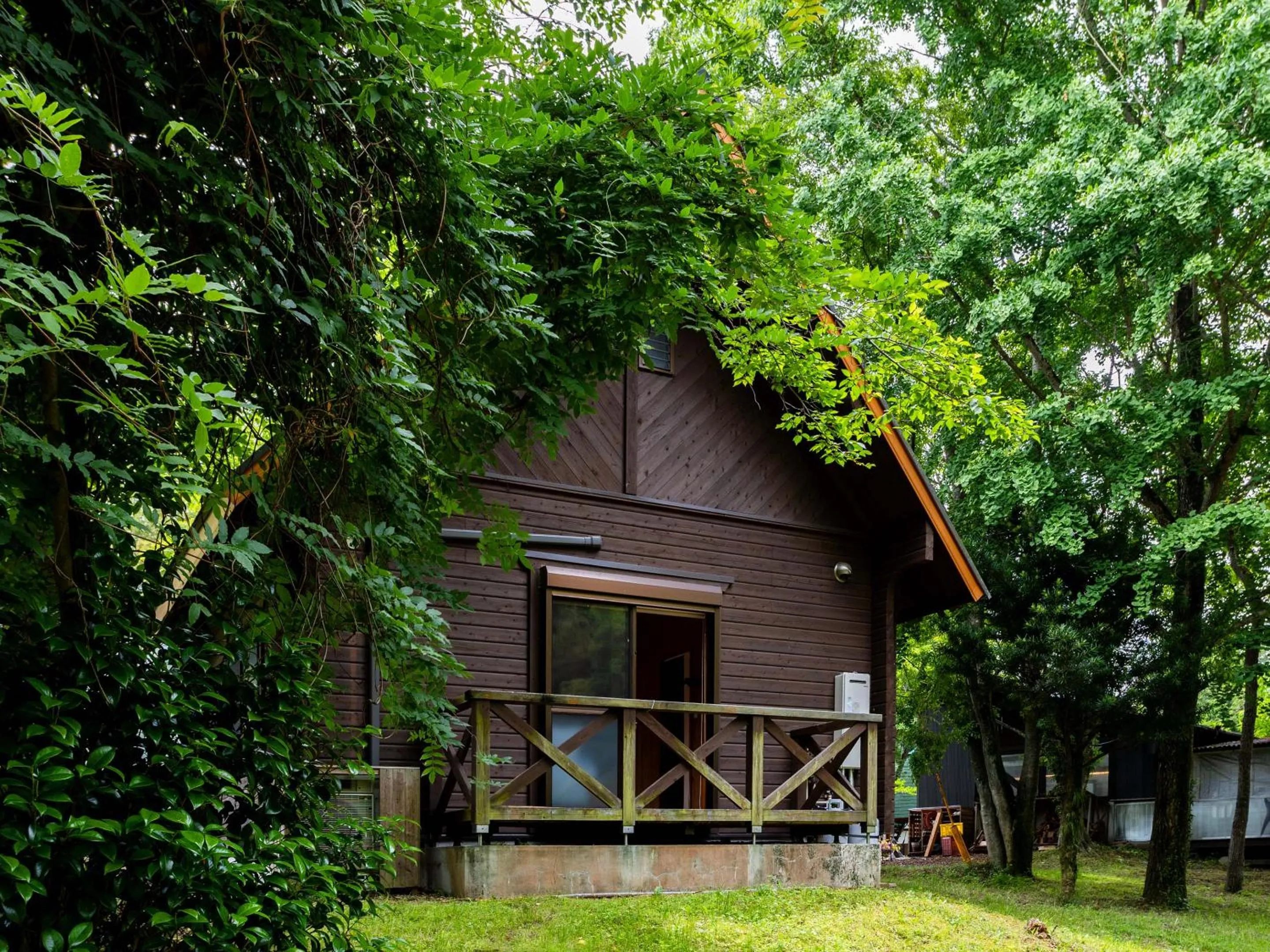 Property building in Lodge Kiyokawa