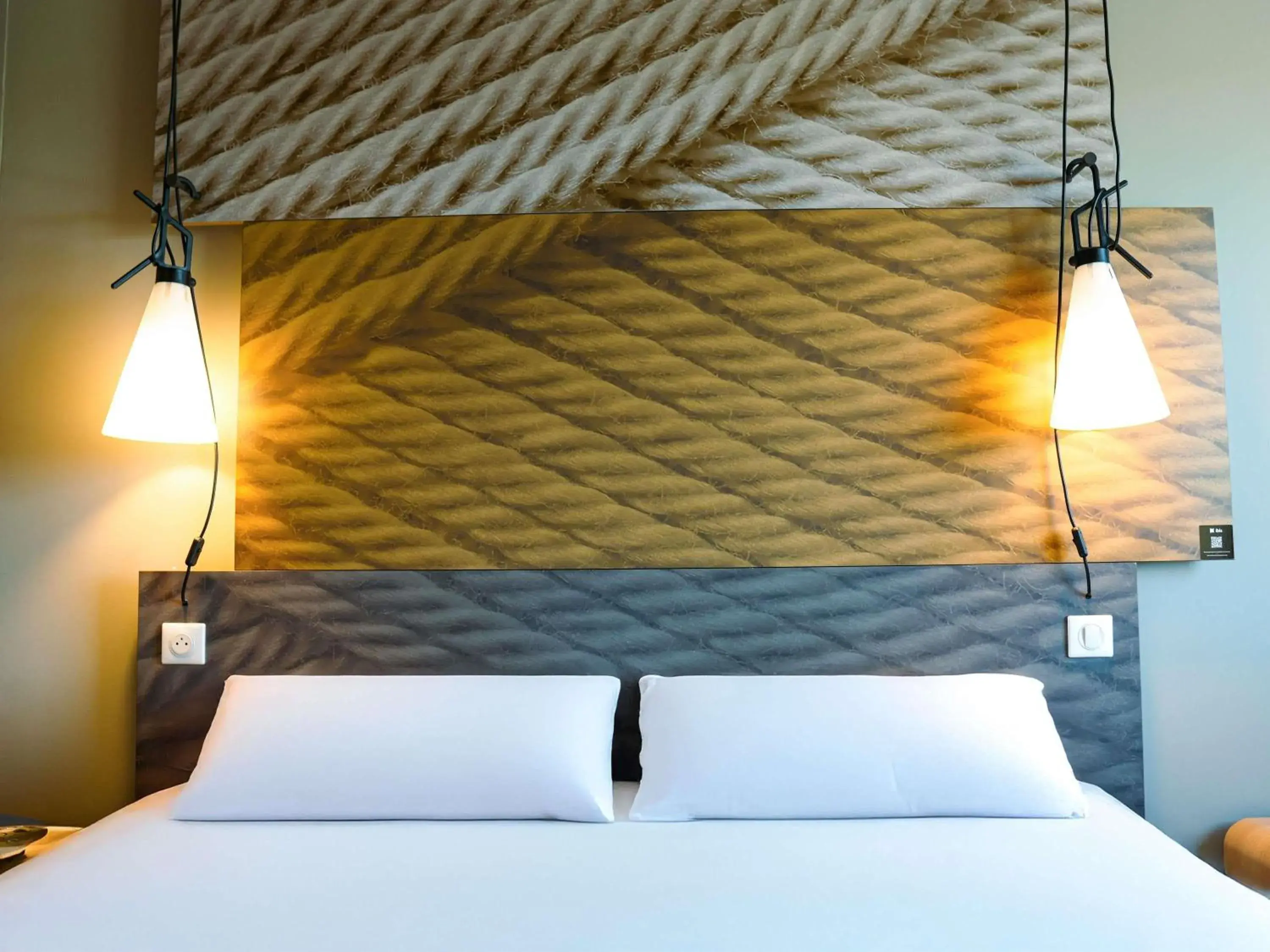 Standard Double Room in ibis Caen Porte De Bretagne Standard Double Room in ibis Caen Porte De Bretagne