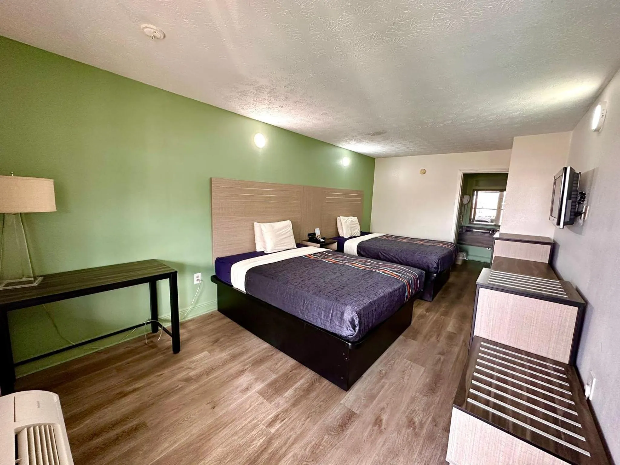 Bed in Briarstone Inn