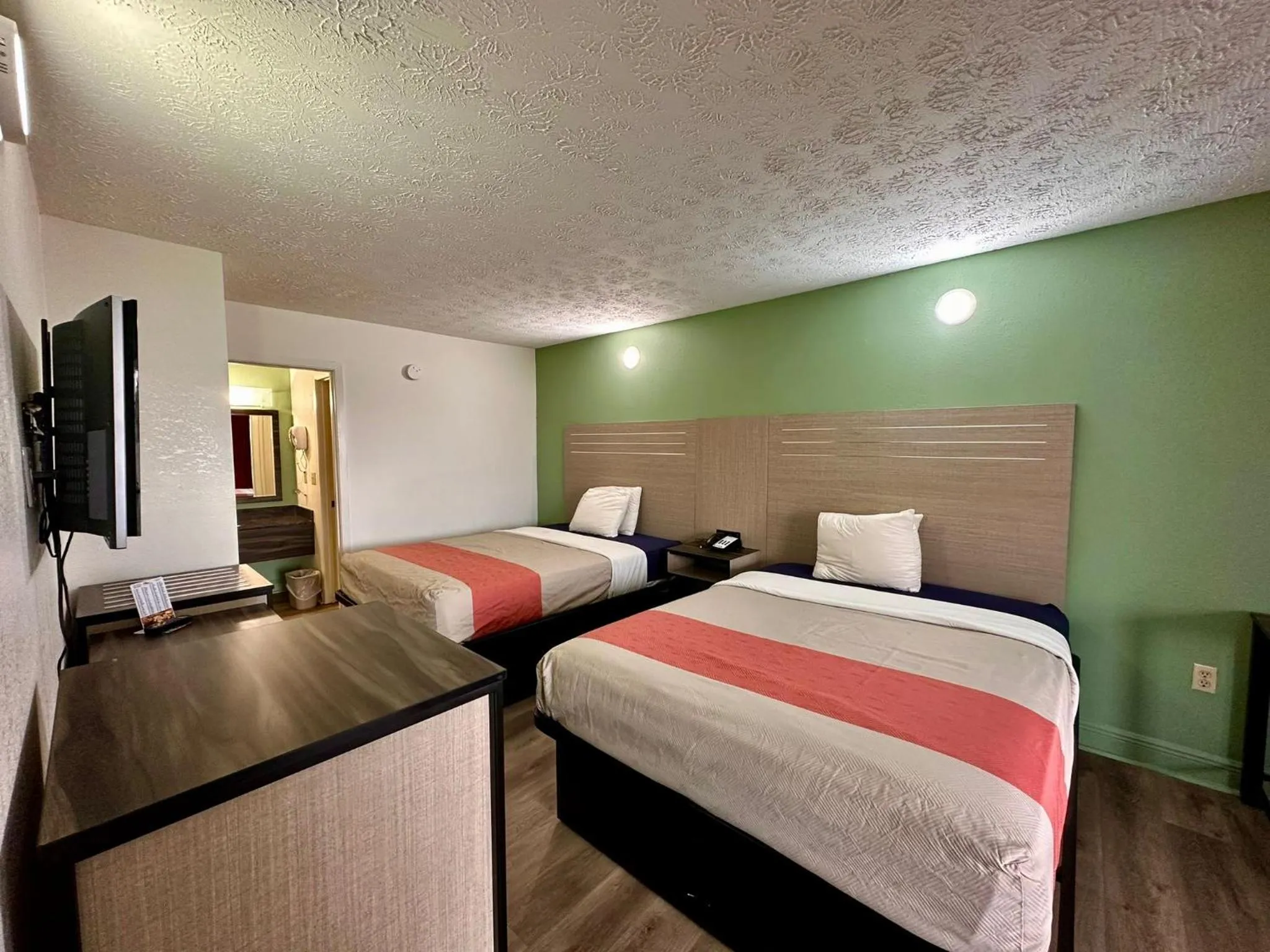 Bed in Briarstone Inn