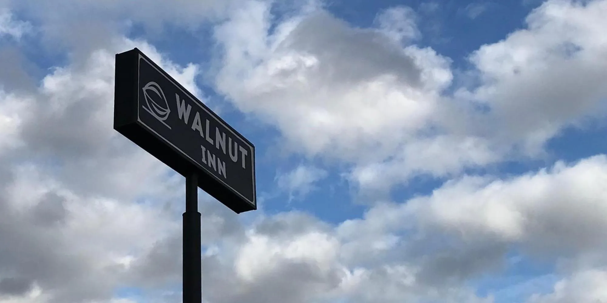 Property building in Walnut Inn - Checotah