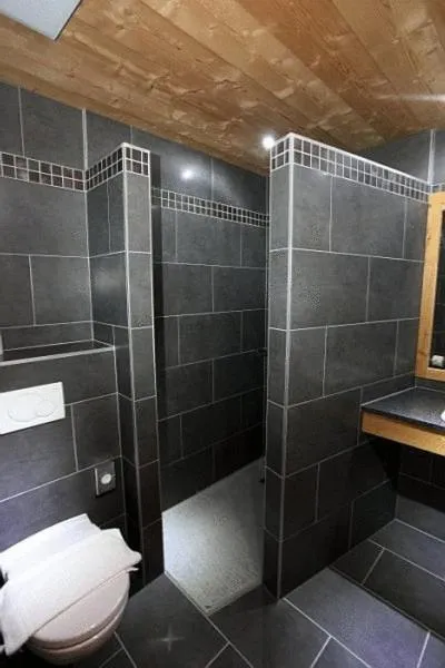 Bathroom in Helvetia hotel