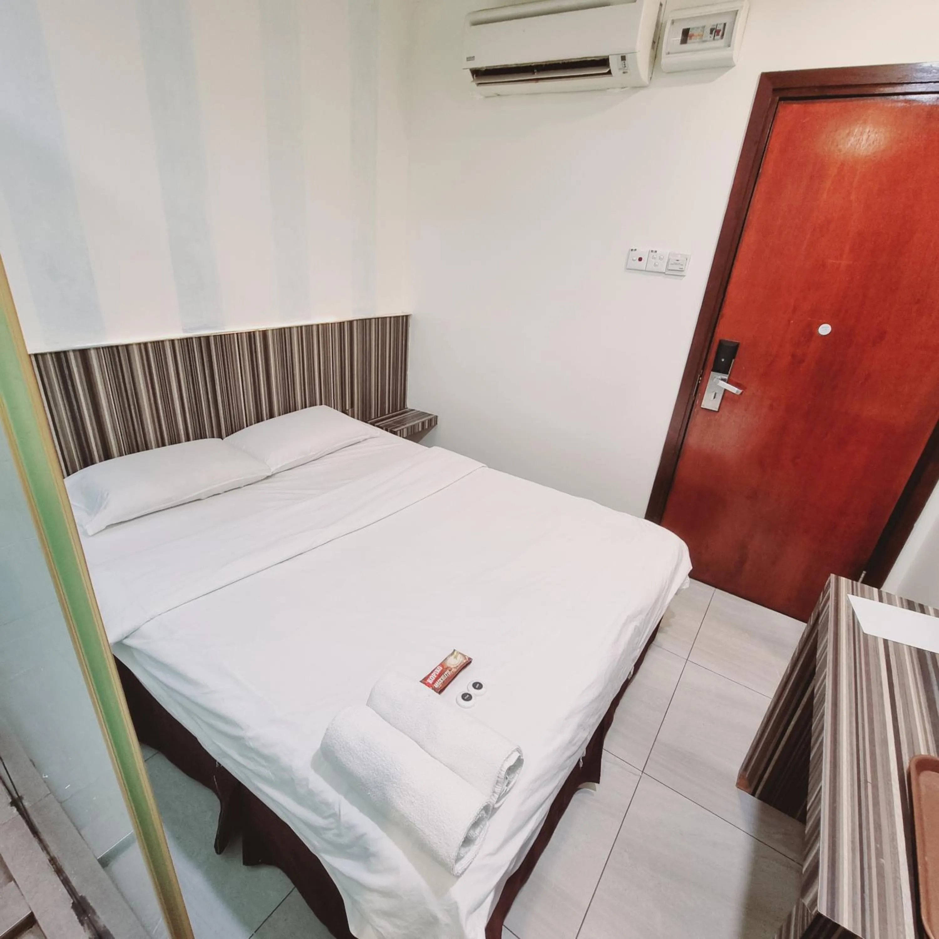 Bed in Sunrise Golden Hotel