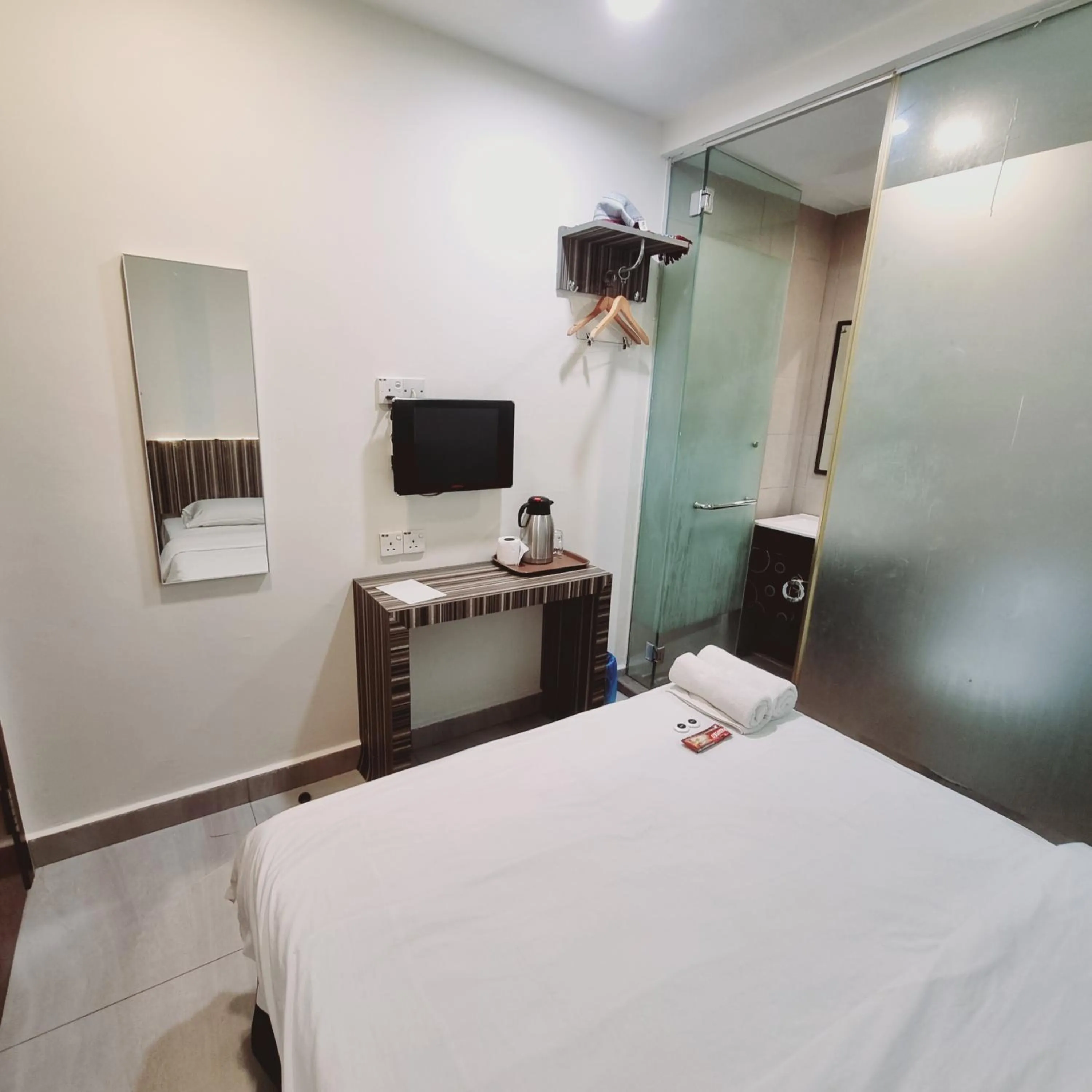 Bed in Sunrise Golden Hotel