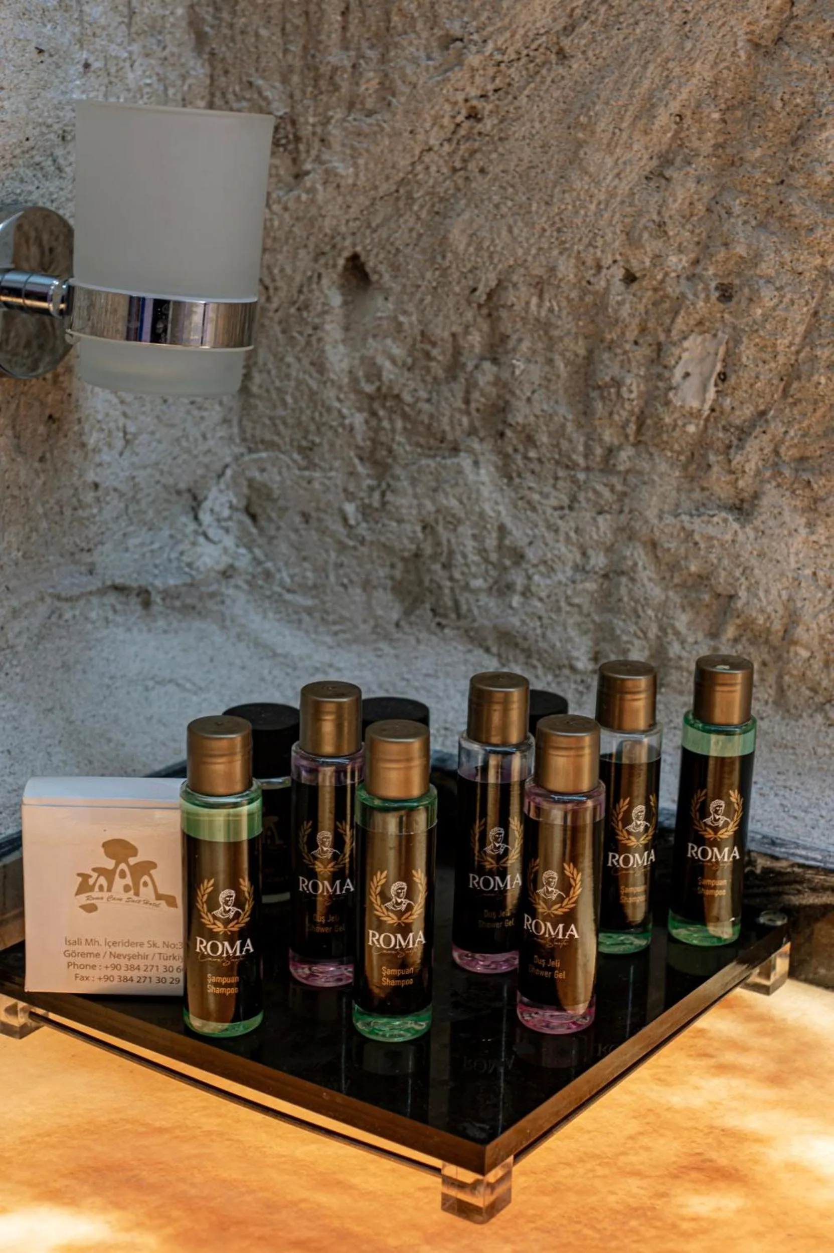 Bathroom in Roma Cave Suite