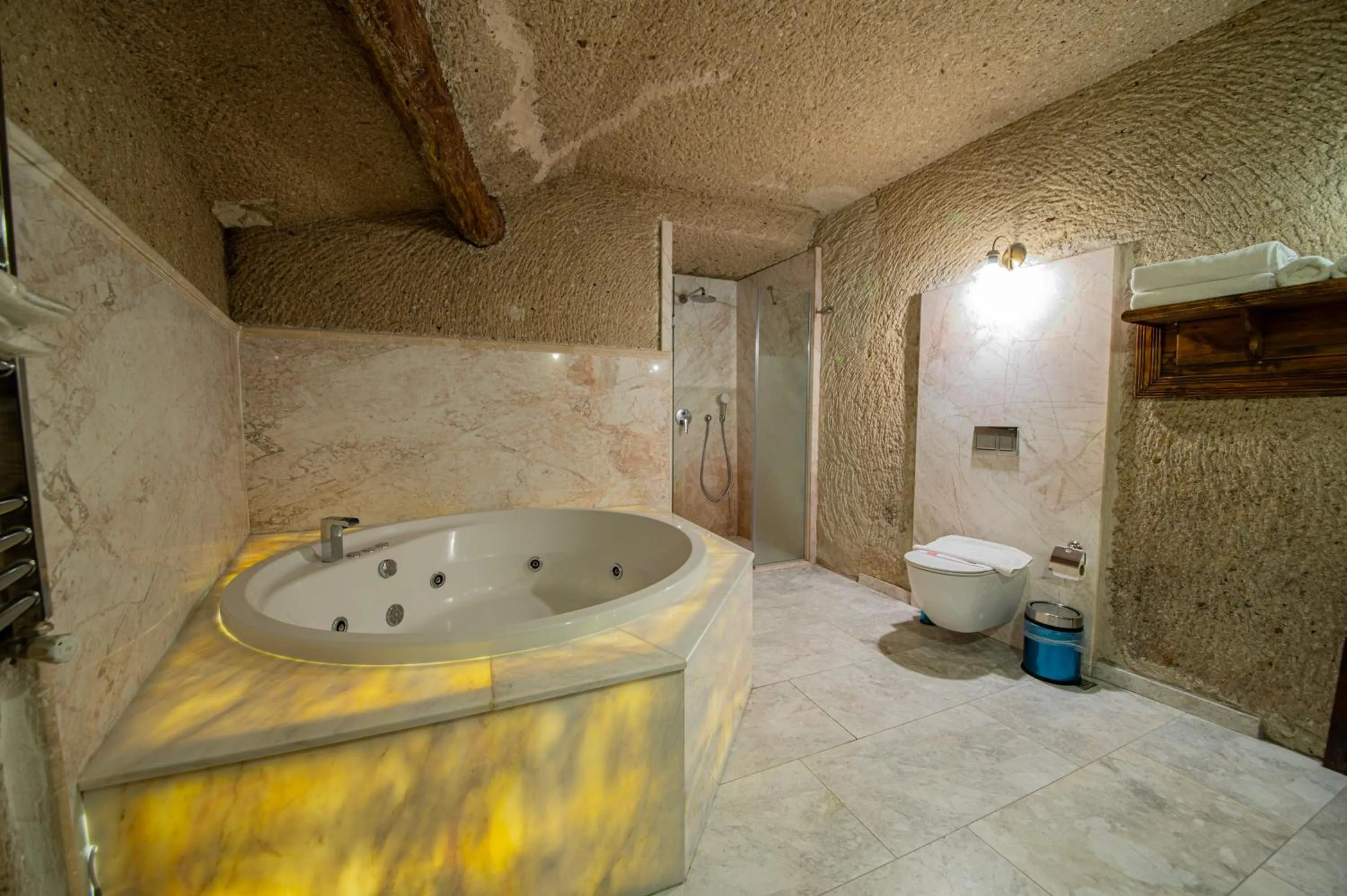 Bathroom in Roma Cave Suite