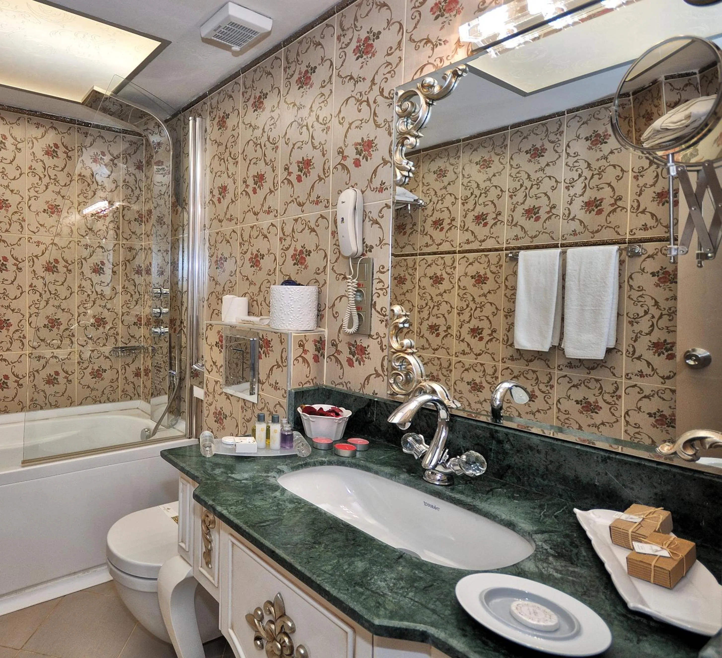 Shower in Grand Atakum Hotel