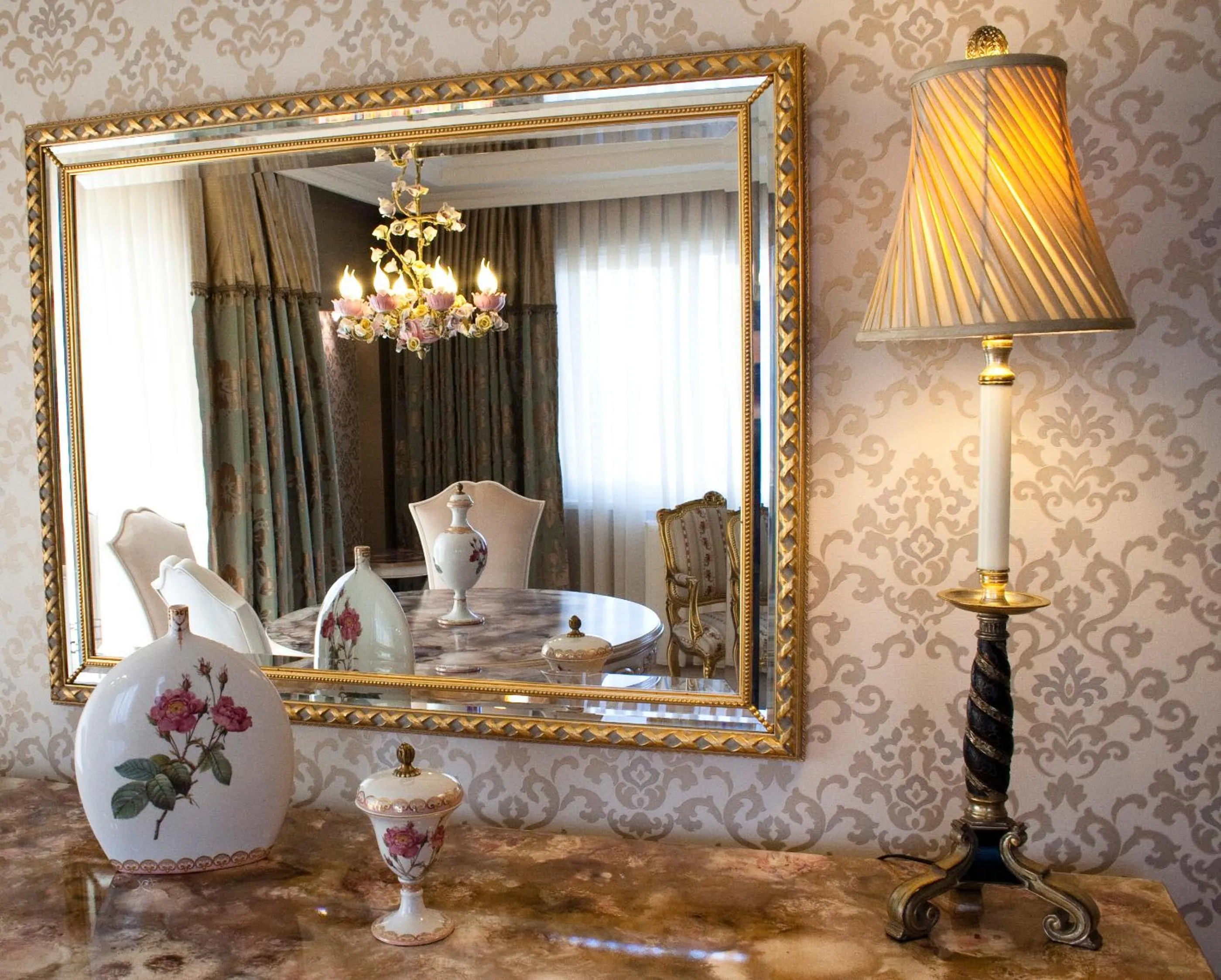 Living room in Grand Atakum Hotel