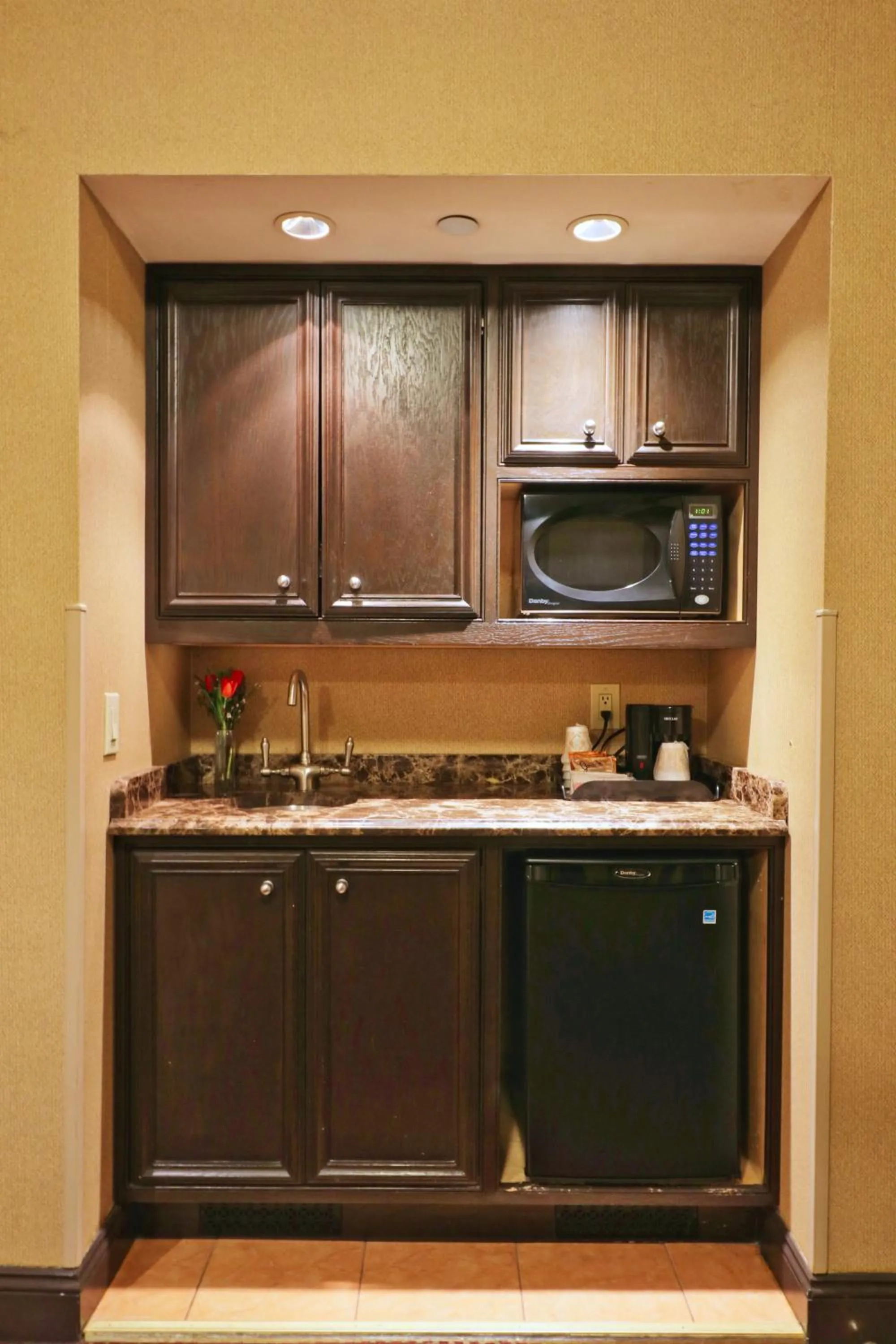 Kitchen/Kitchenette in Hotel Newton