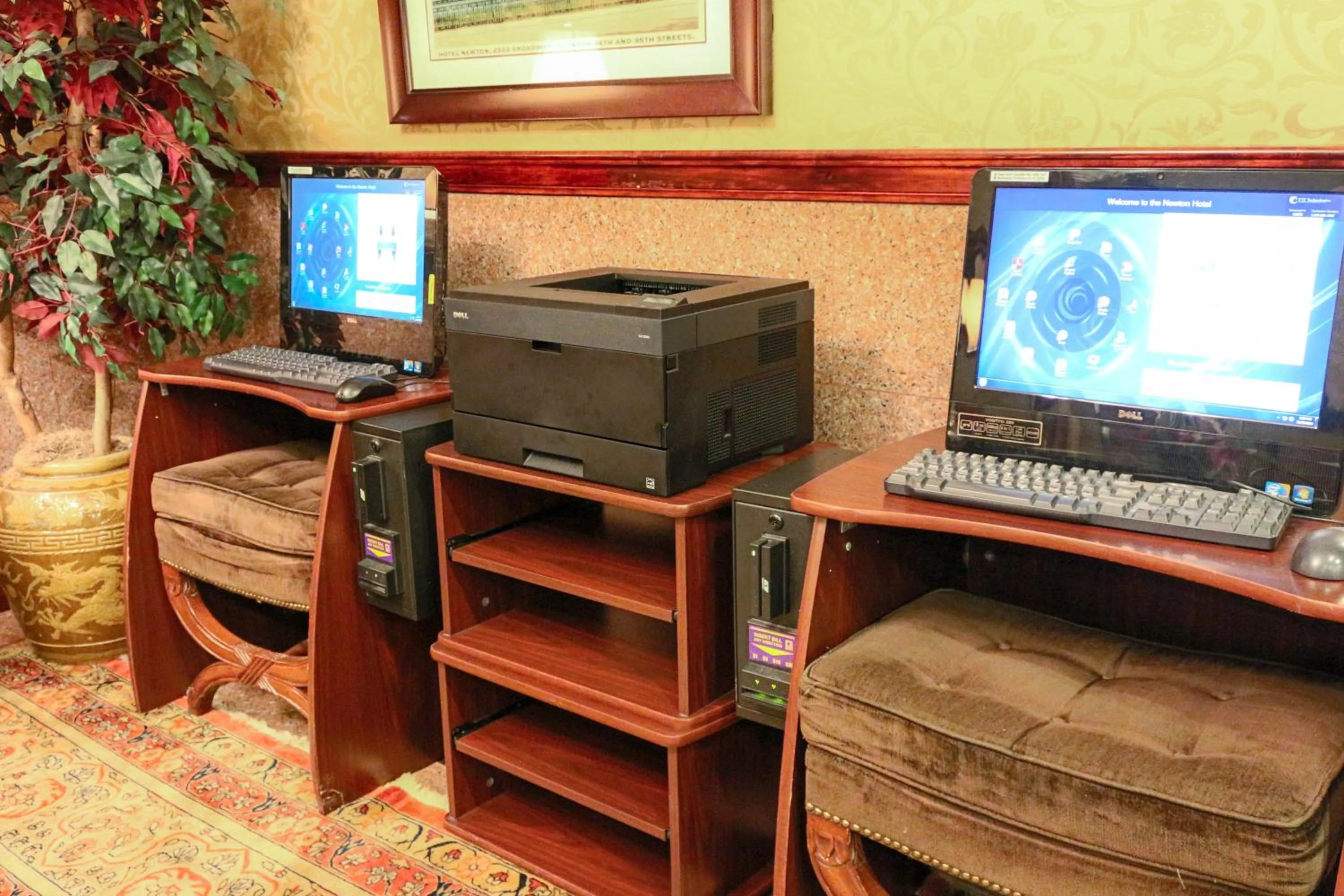 TV and multimedia, Business Area/Conference Room in Hotel Newton