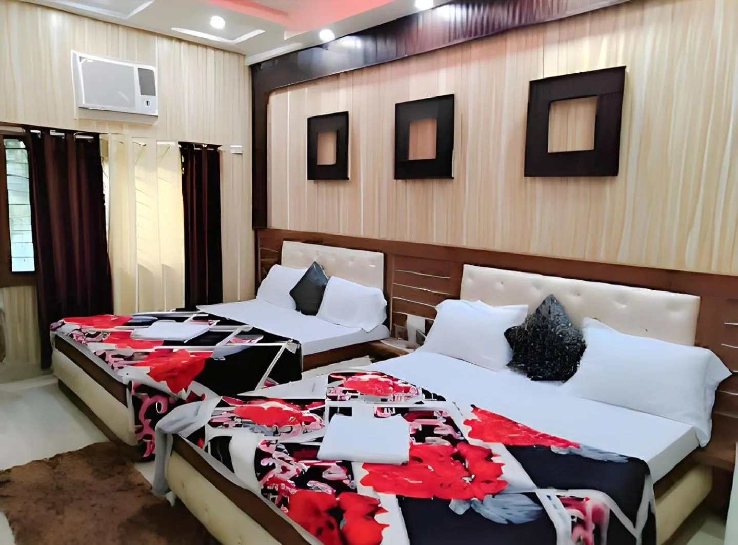 Bed in Taj Square A luxurious family homestay
