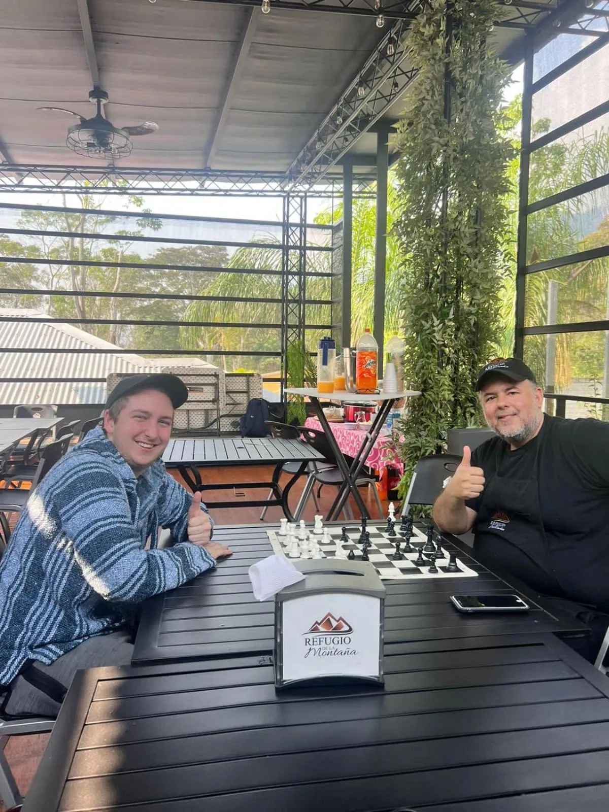 Communal lounge/ TV room in Refugio de la Montaña B&B