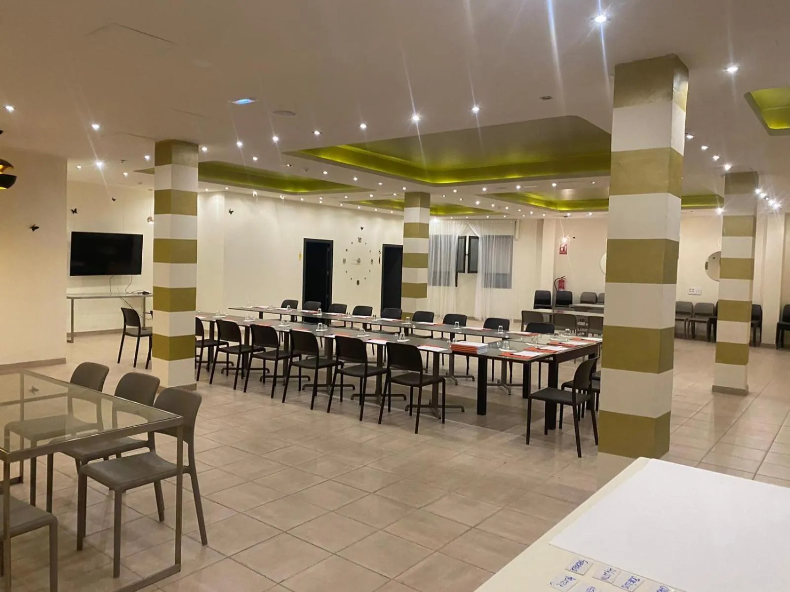 Meeting/conference room in Hotel La Aldea Suites