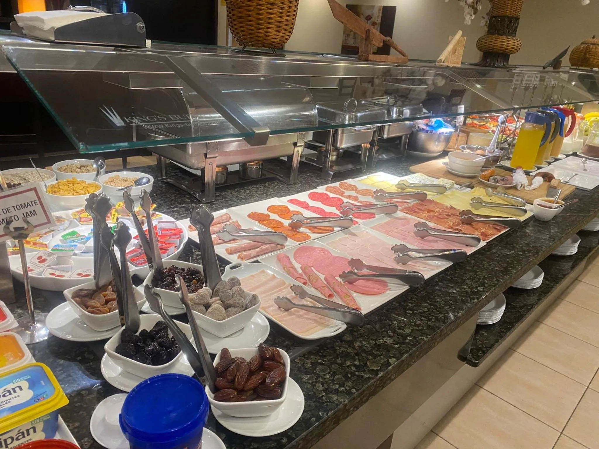 Breakfast in Hotel La Aldea Suites