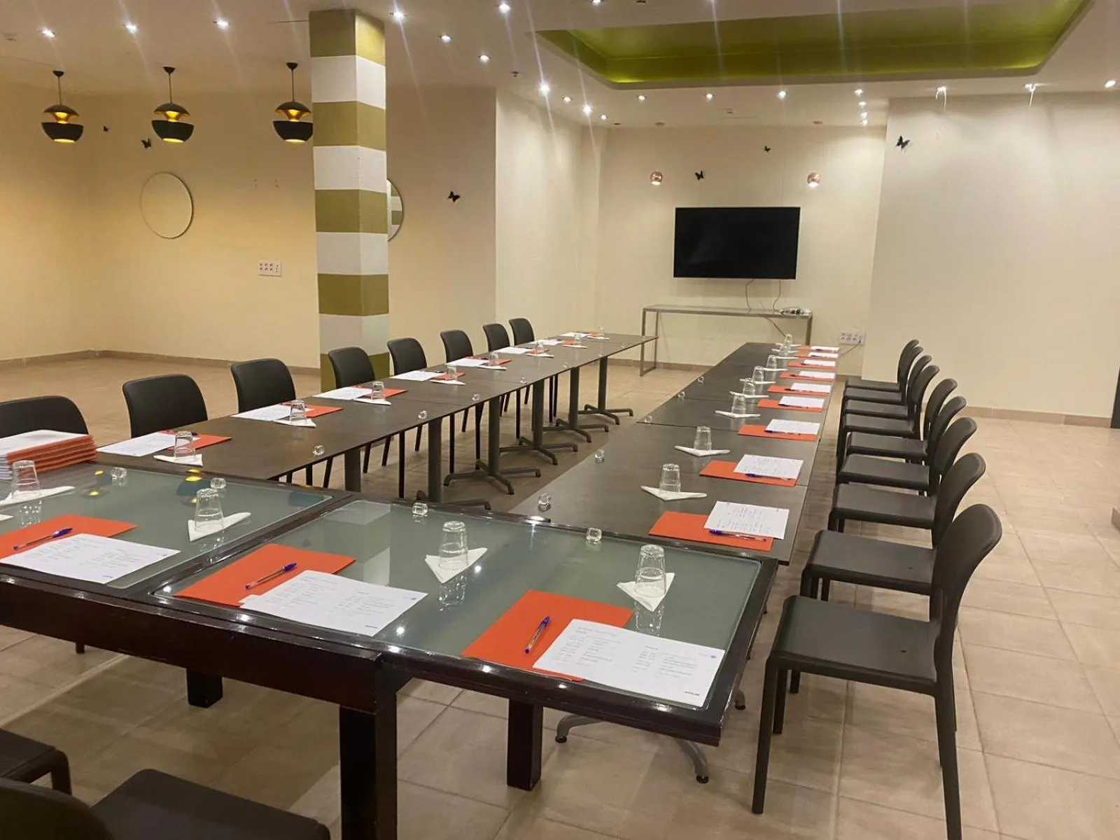 Meeting/conference room in Hotel La Aldea Suites