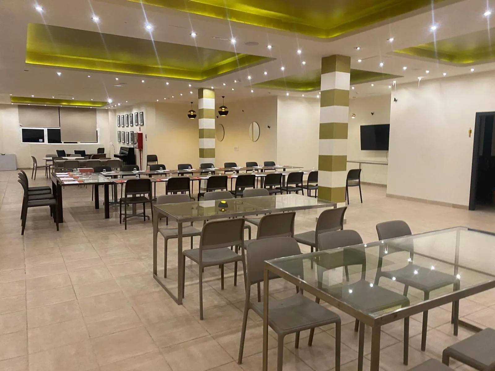 Meeting/conference room in Hotel La Aldea Suites