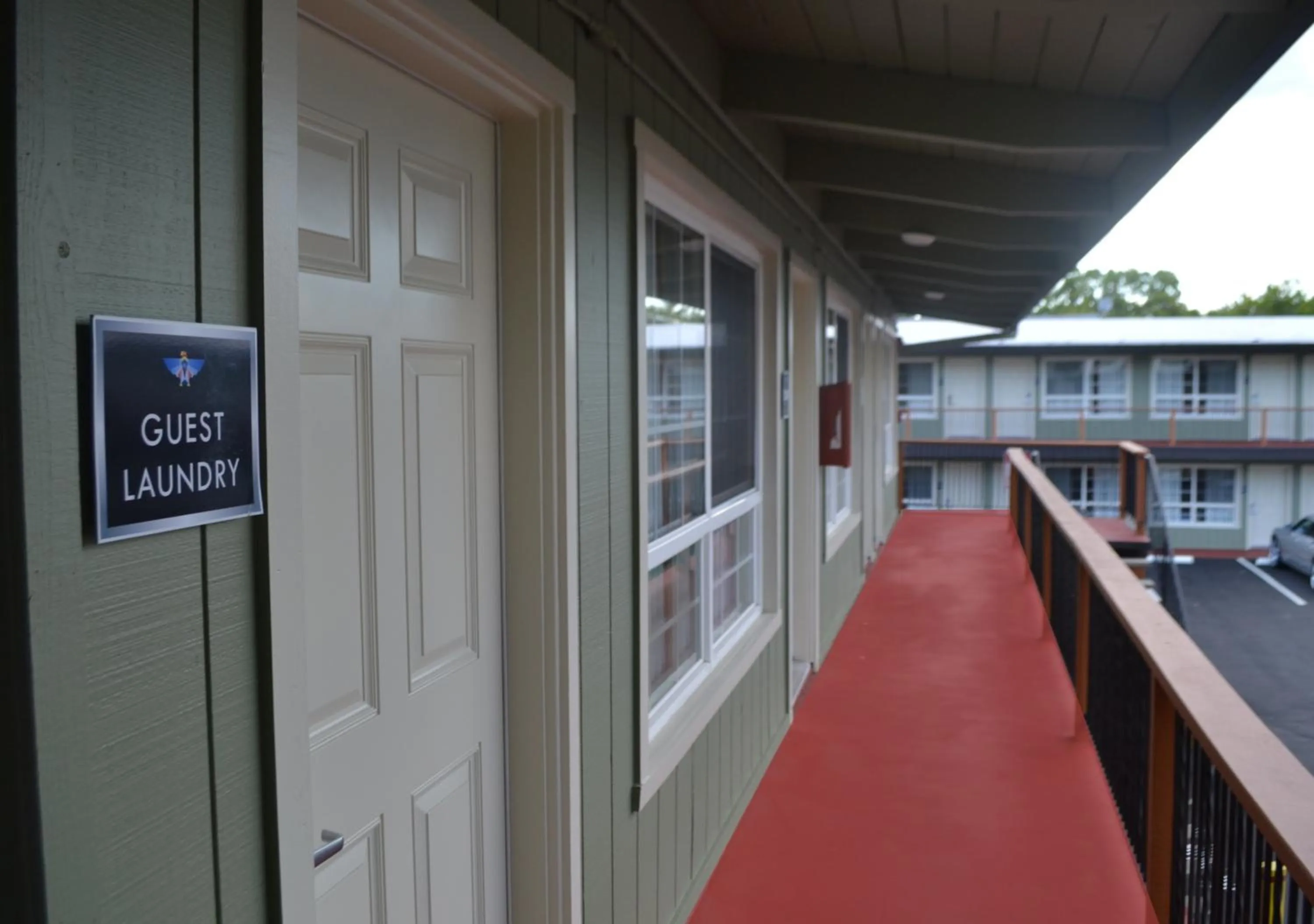 Area and facilities in Thunderbird Lodge