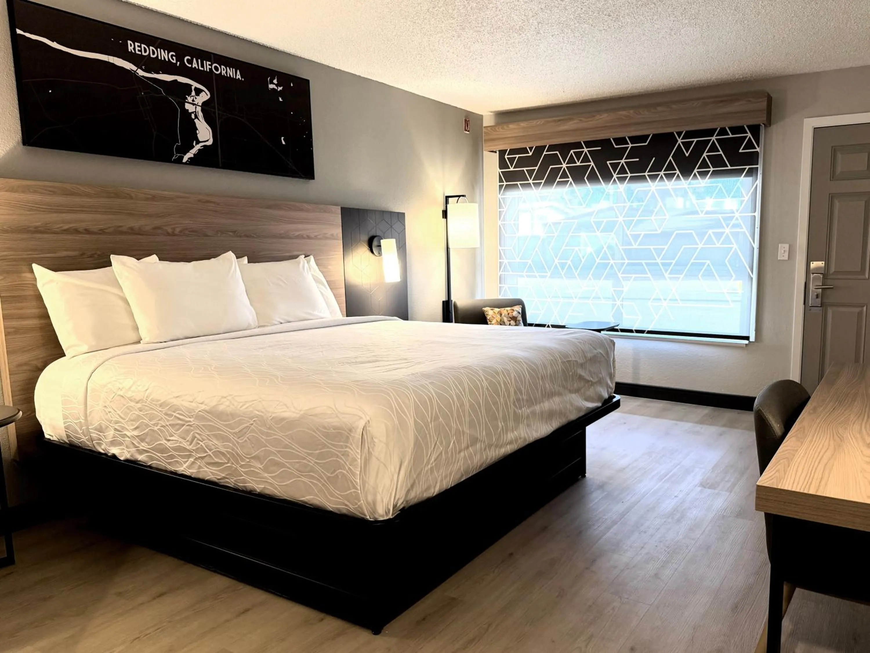 Bed in Thunderbird Lodge