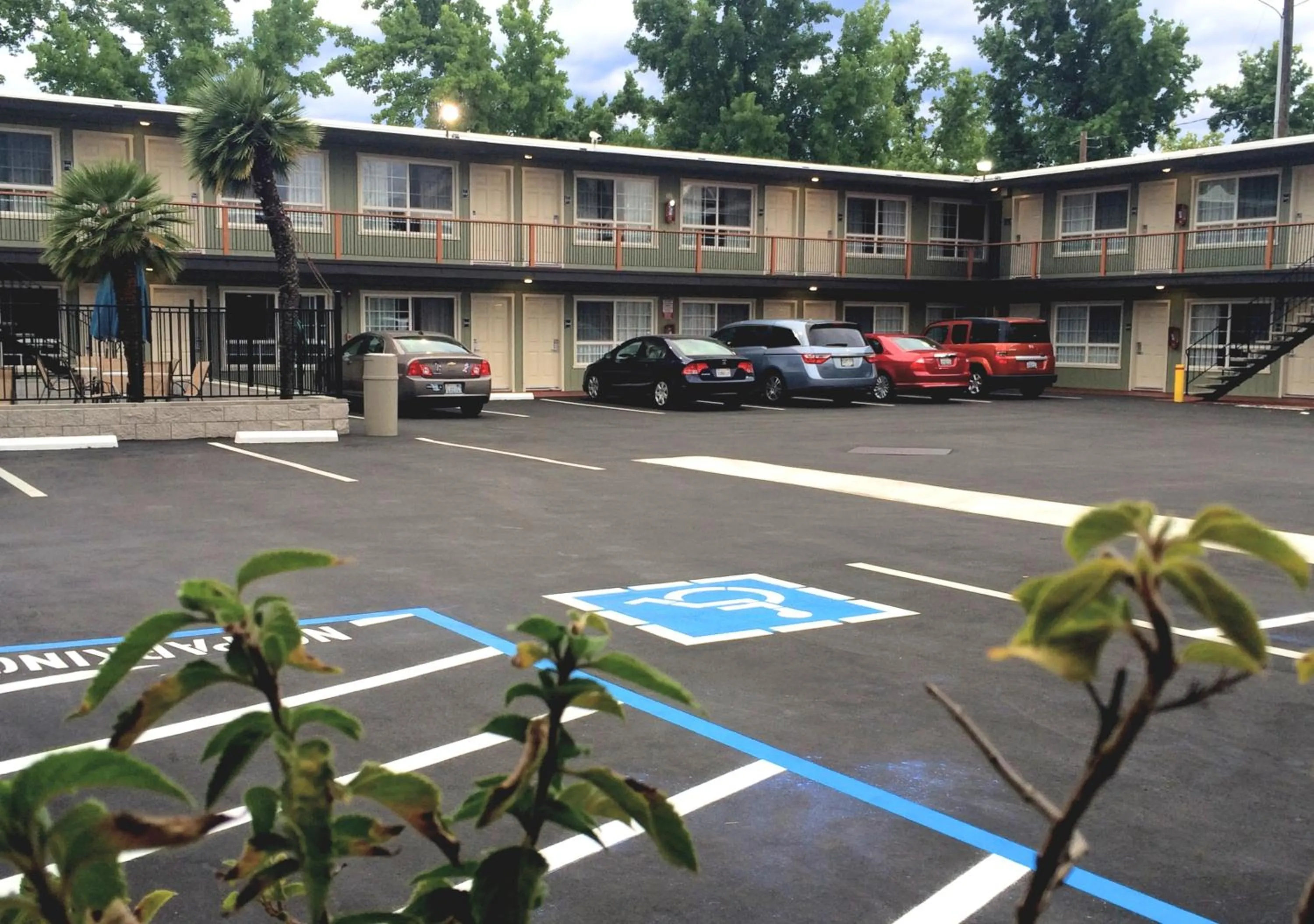 Property building in Thunderbird Lodge