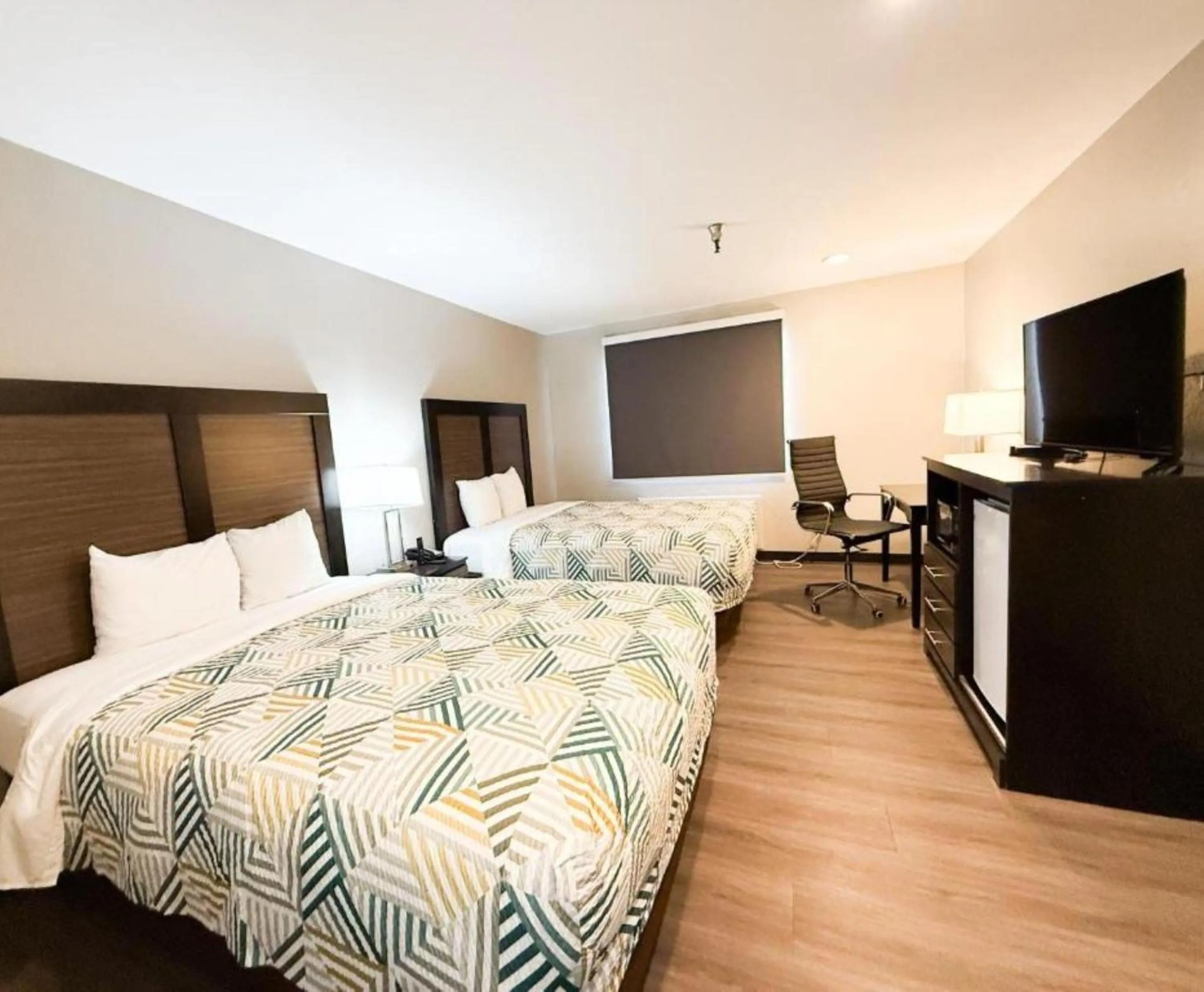 Bedroom, Bed in Motel 6 Tucson, AZ Airport Kino Sports Complex