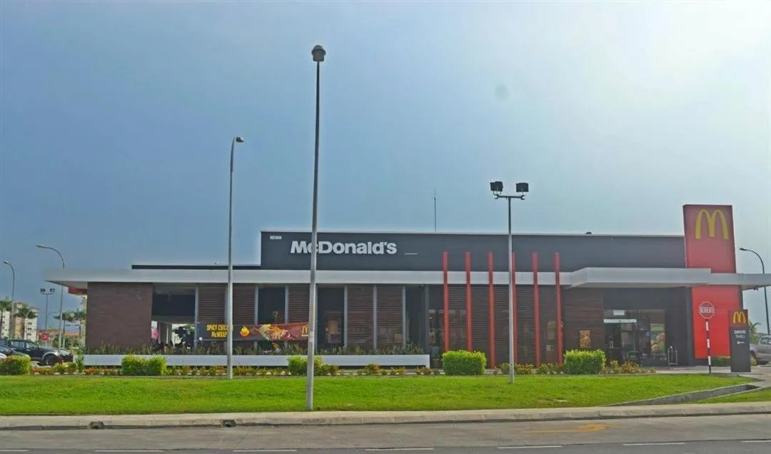 Restaurant/places to eat in Hello Kitty Signature Suite