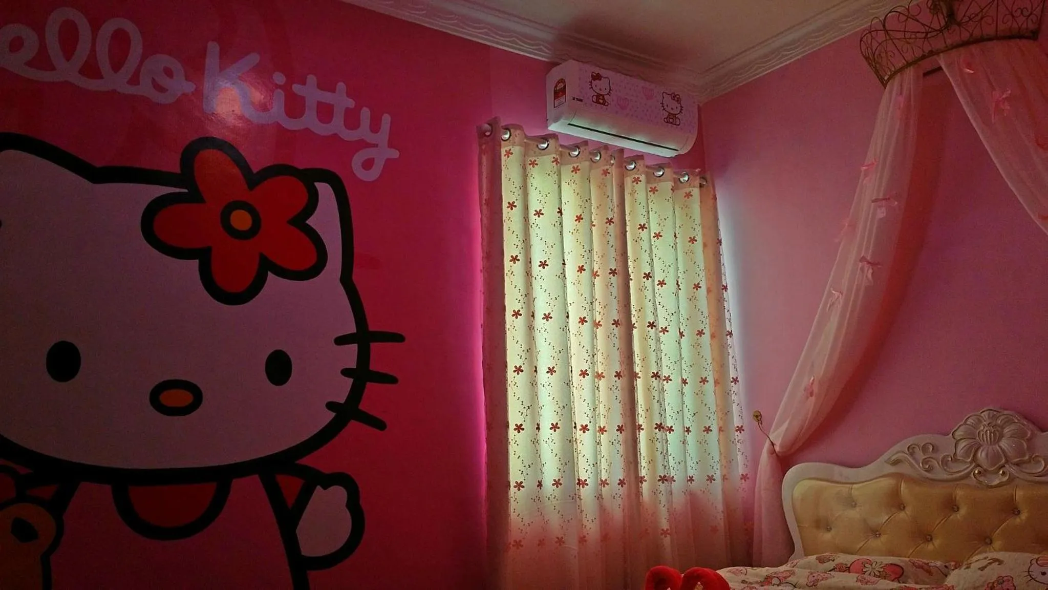 Bedroom in Hello Kitty Signature Suite