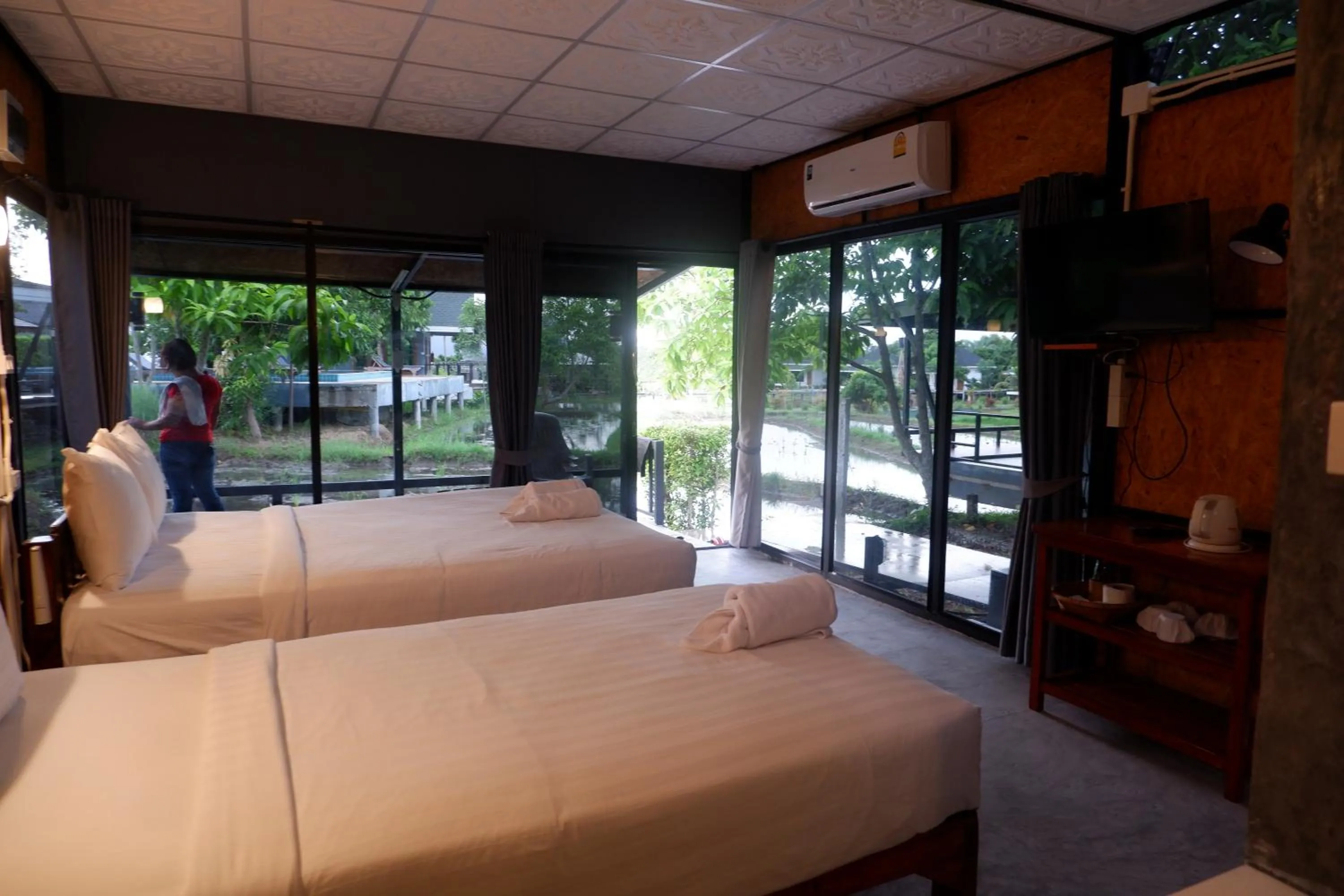 Bed in Nok Chan Mee Na