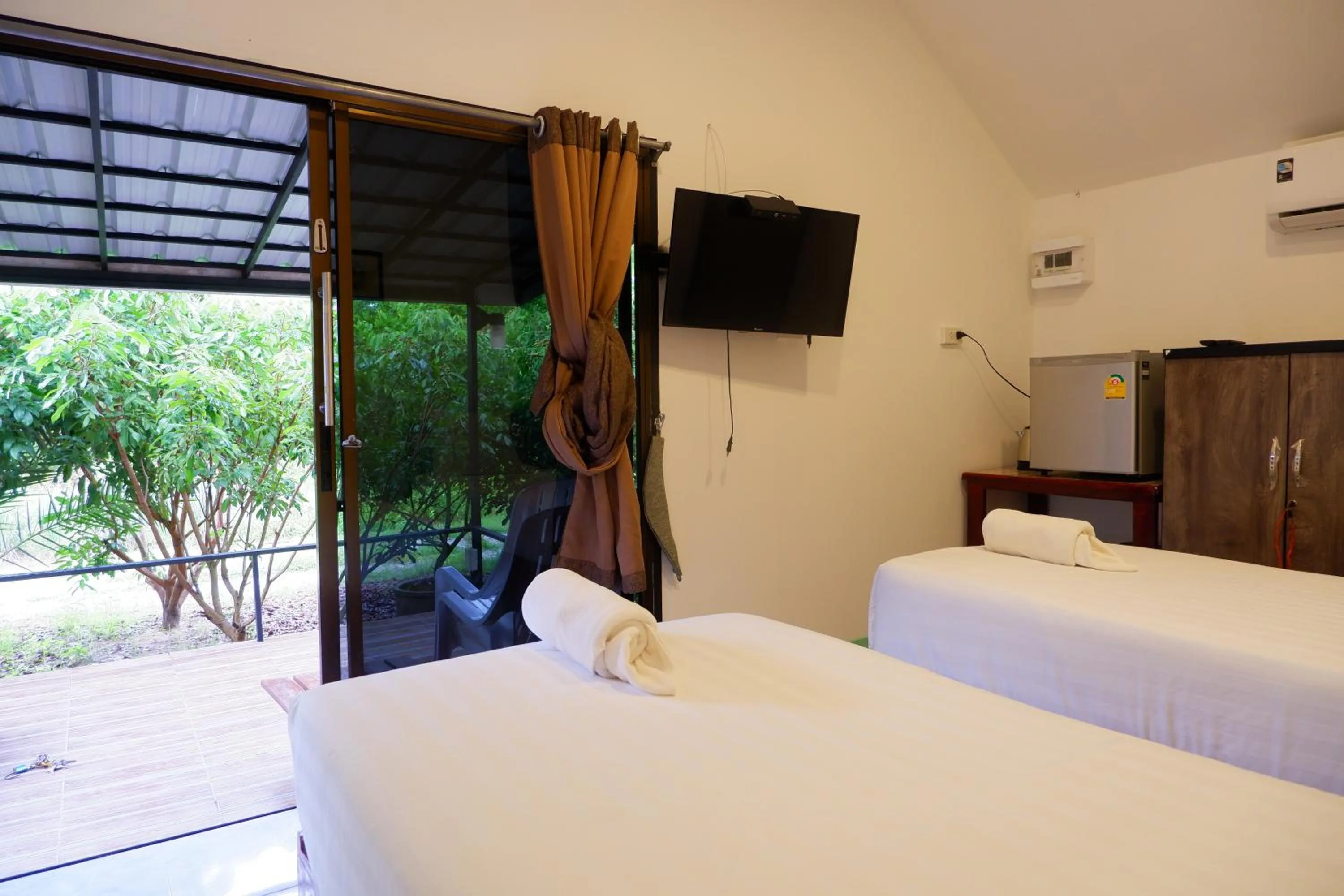 Bed in Nok Chan Mee Na