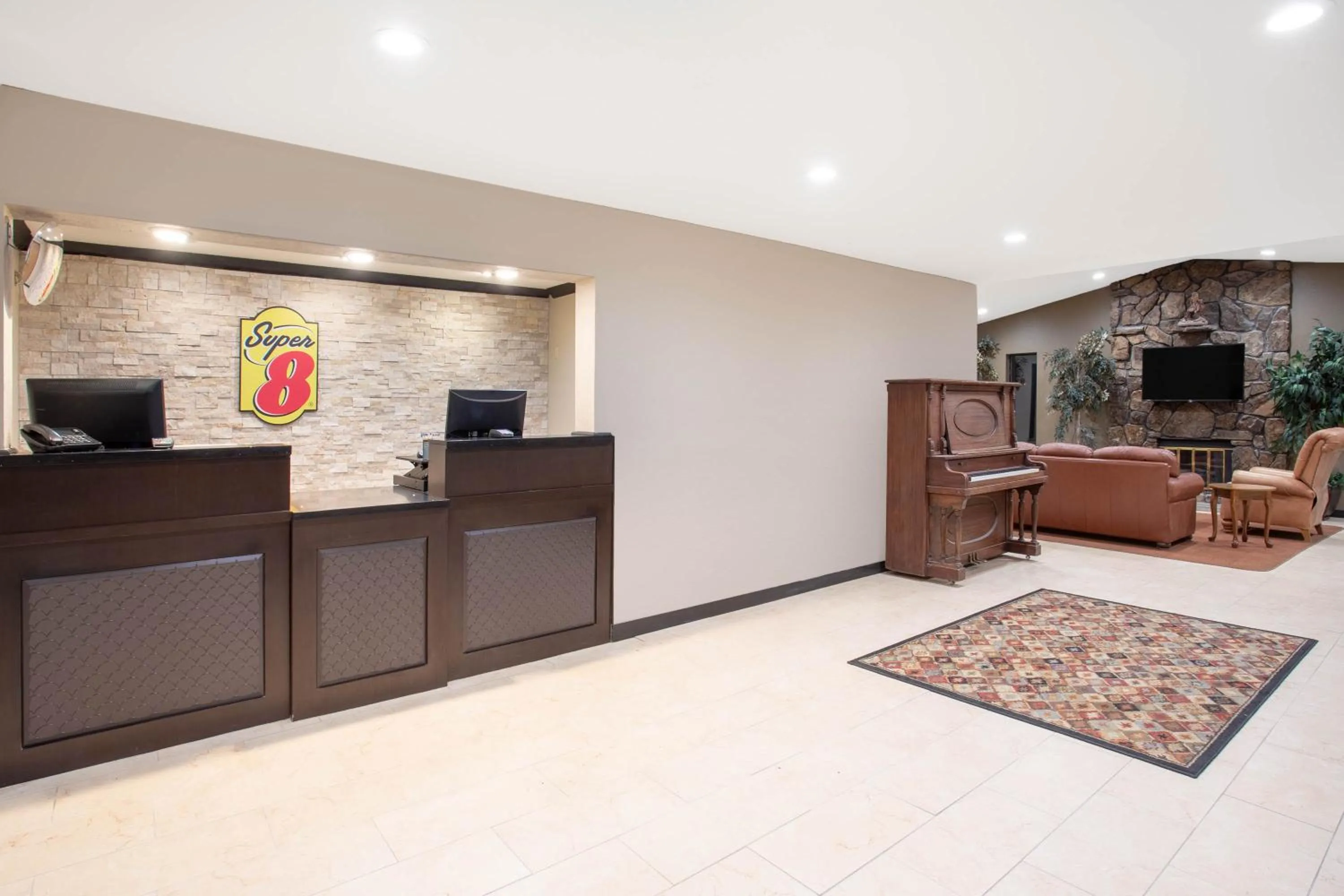 Lobby or reception in Super 8 by Wyndham Billings