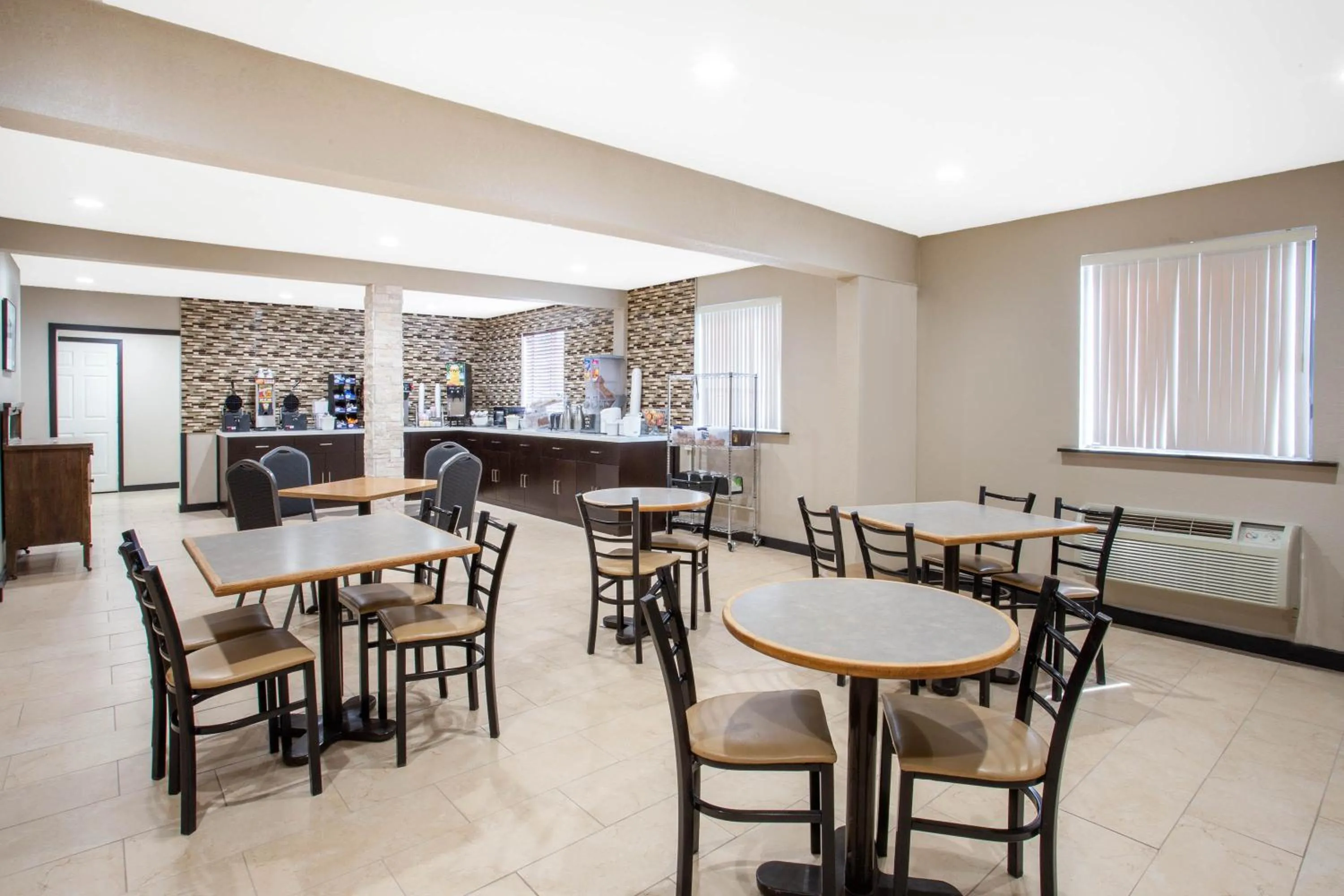 Continental breakfast in Super 8 by Wyndham Billings