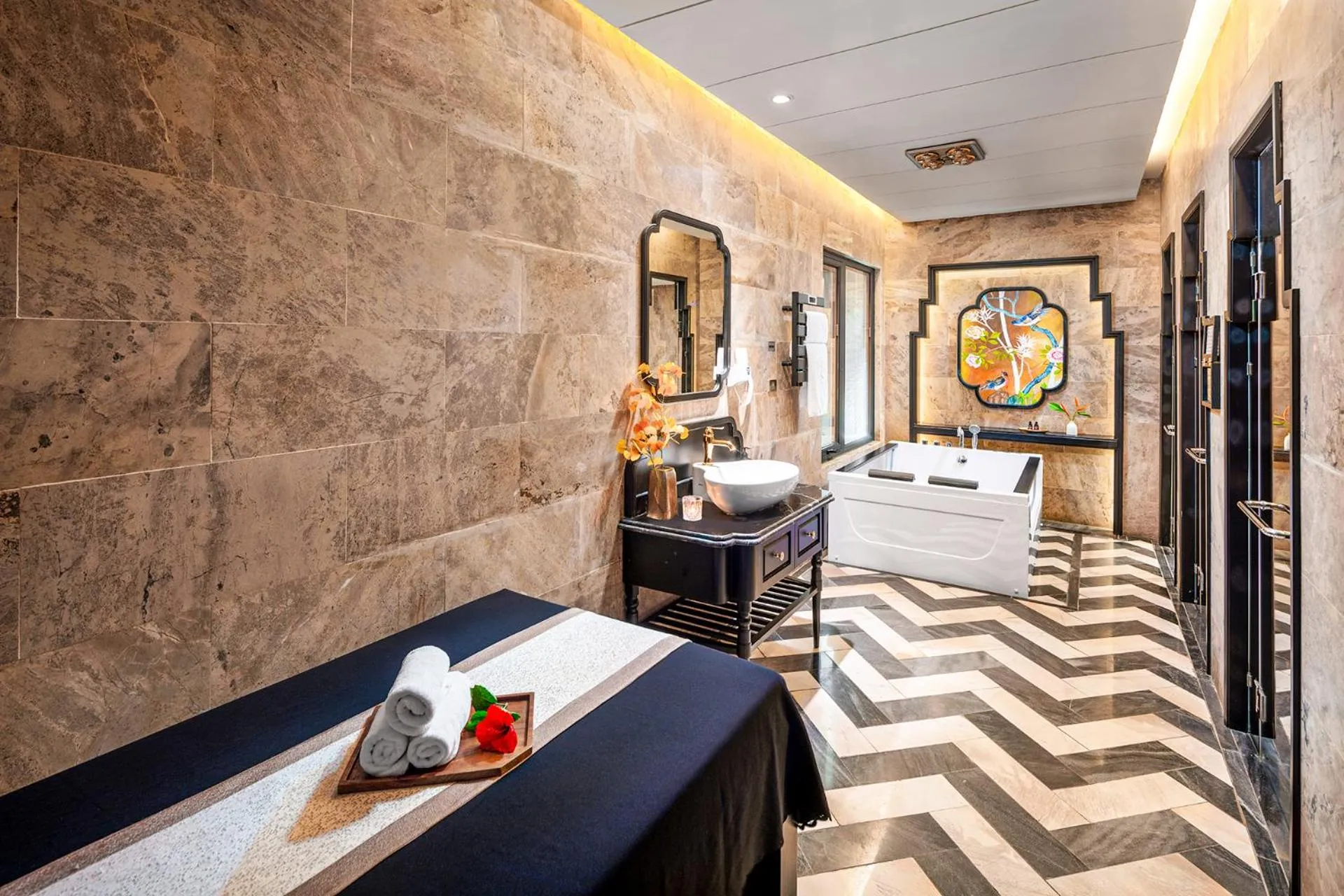 Massage in Ravatel Luxury Hotel Bac Giang