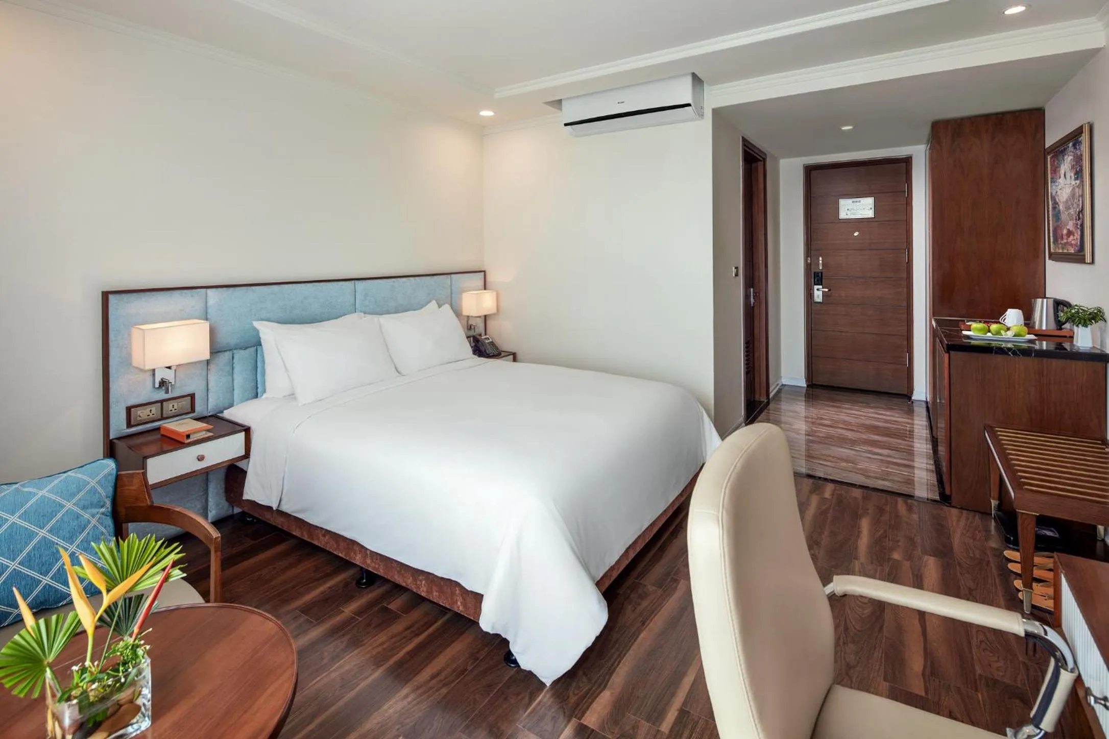 Bed in Ravatel Luxury Hotel Bac Giang