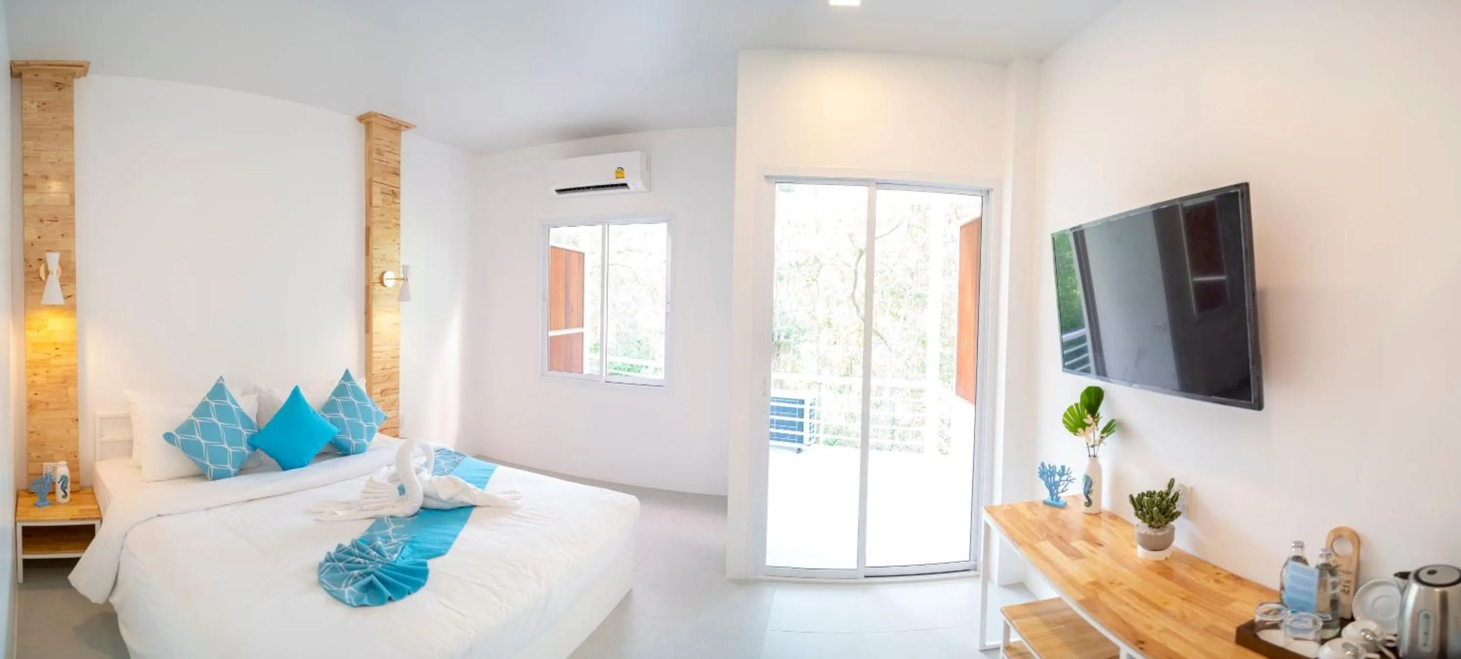 Property building, Bed in Assava Dive Resort - SHA Plus