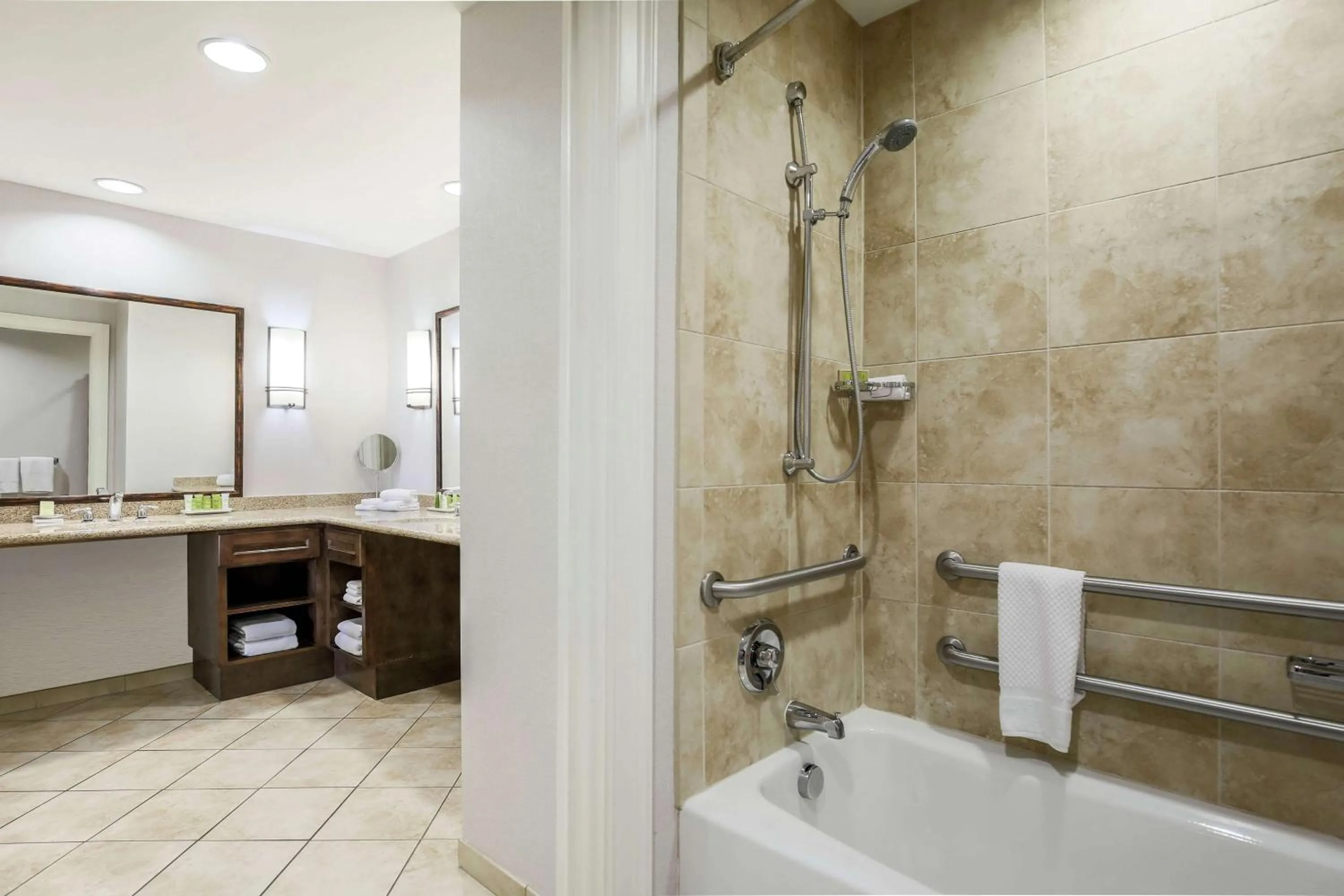 Bathroom in Hilton Phoenix Chandler