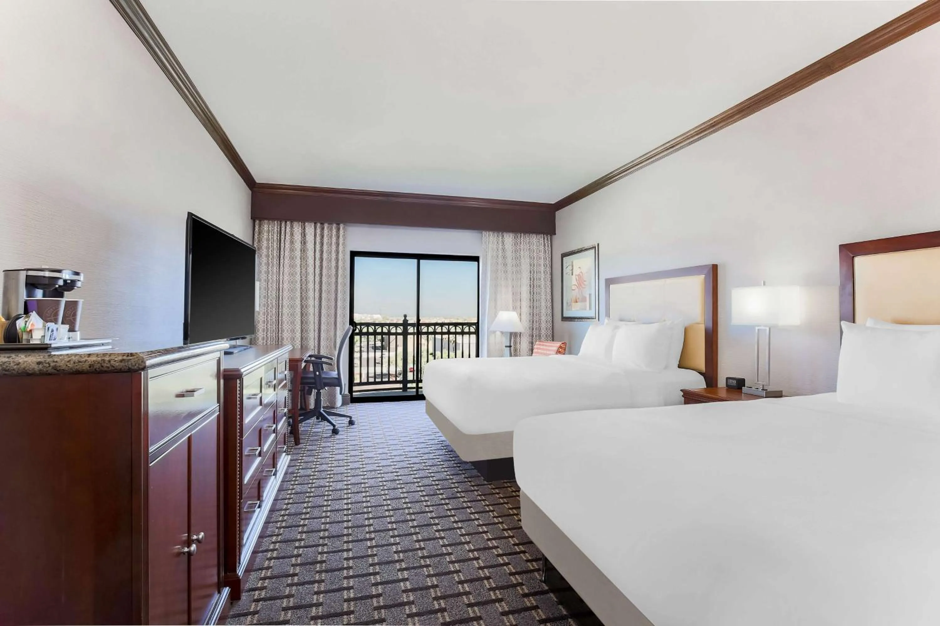 Bed in Hilton Phoenix Chandler